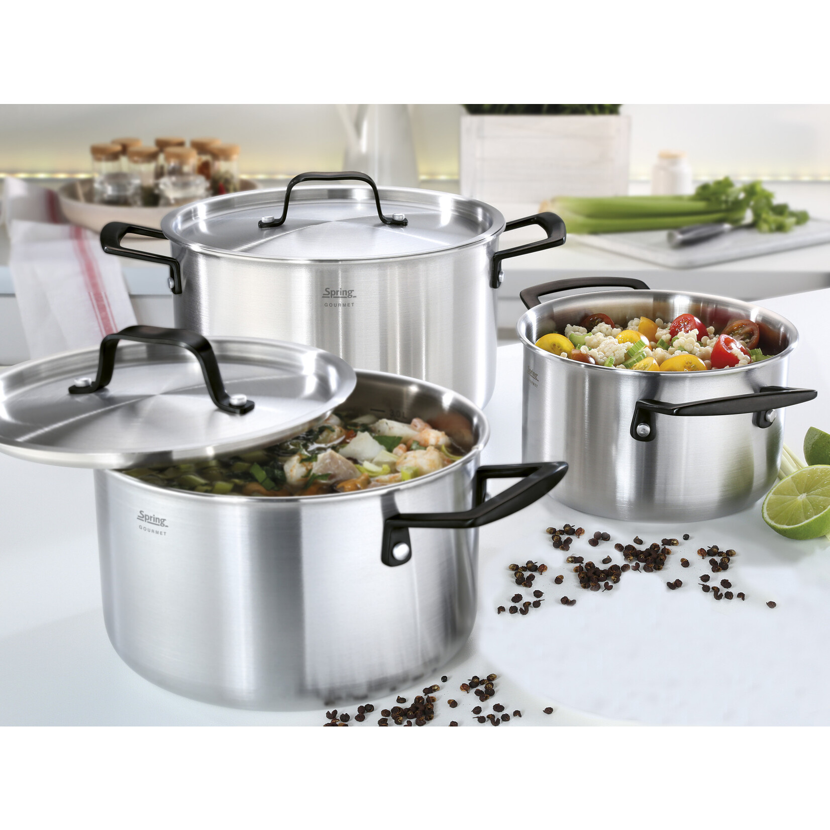 Spring Pannen en meer 4 delige kookpannenset Spring Gourmet zwart pannenset Spring Gourmet zwart Spring 0585855104
