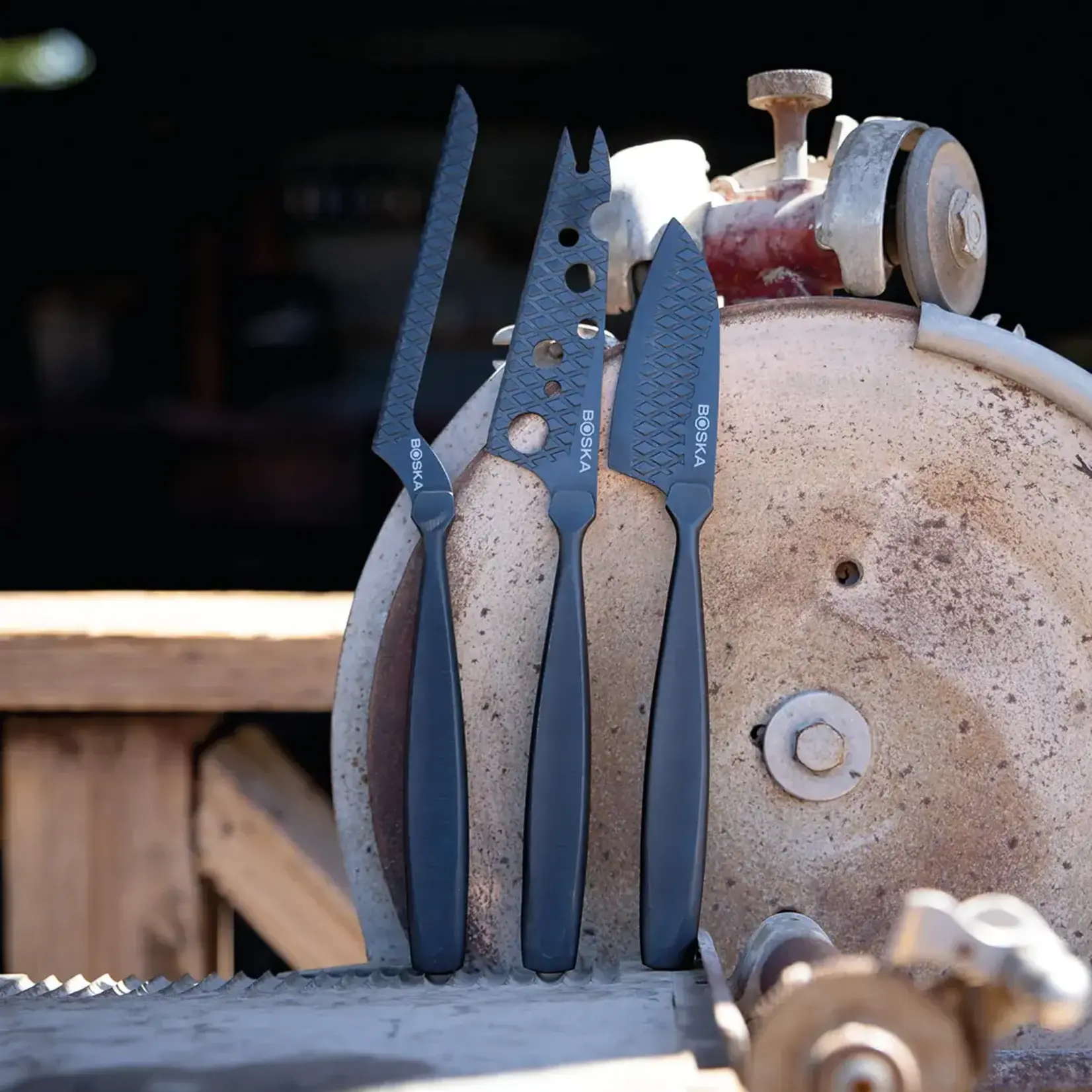 Boska leren foudraal met 3 zwarte Monaco+ kaasmessen Boska  Monaco+ zwart kaasmessenset Boska 307089