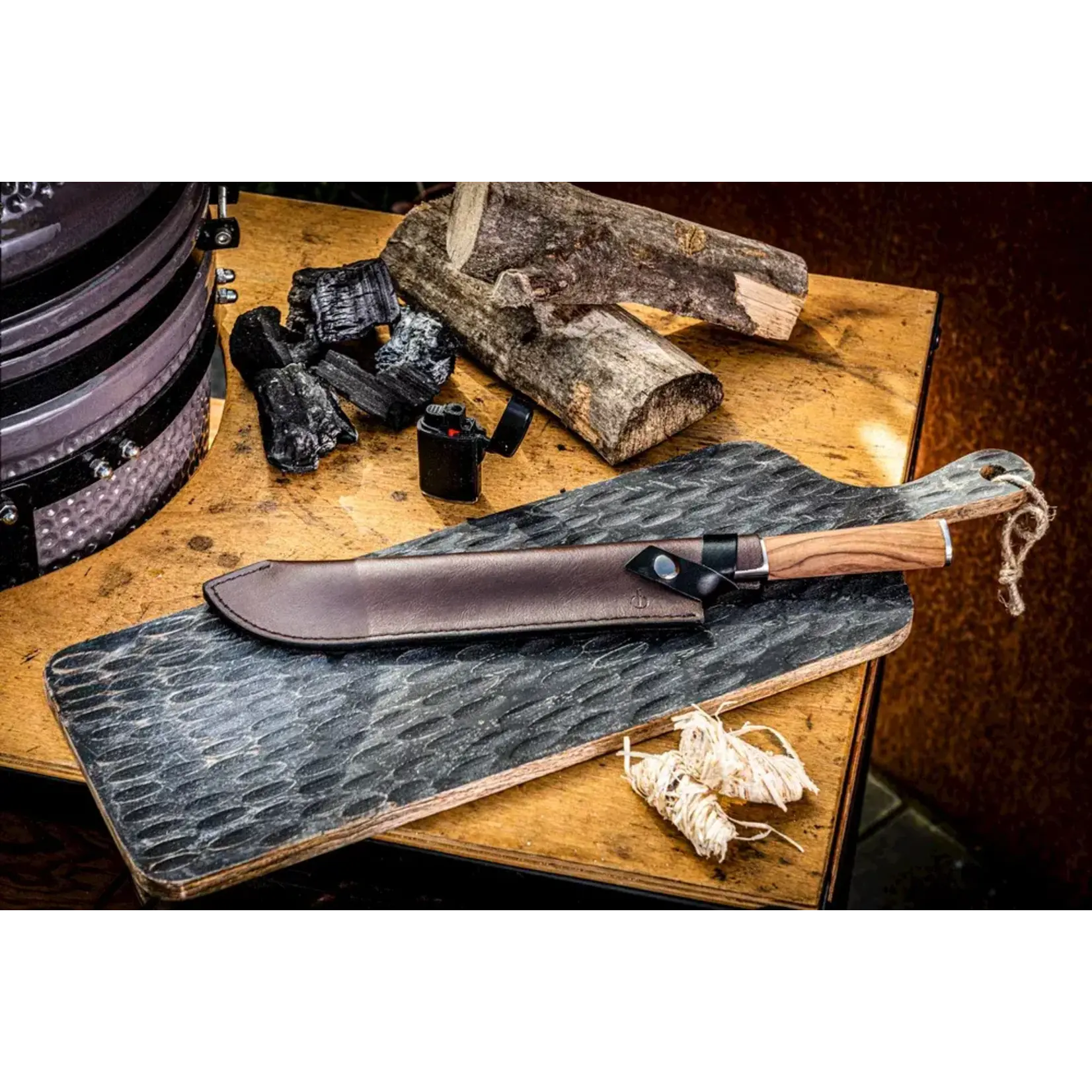 Forged mesbeschermer Forged lederen hoes voor slagers mes Forged 8720039621077 Leer1Butcher