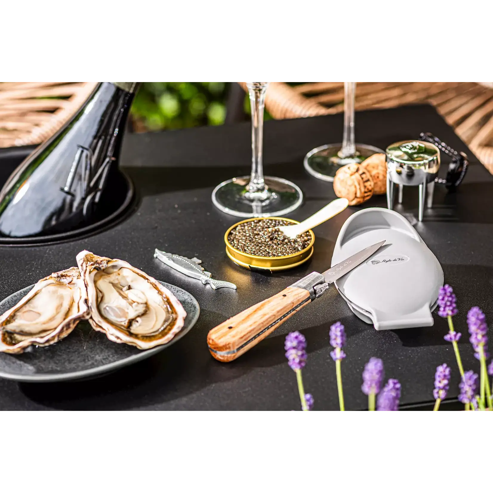 Lagiole Style de Vie Laguoile Style de Vie Luxury Line the exclusive edition Laguoile champagne, oester & kaviaar giftset