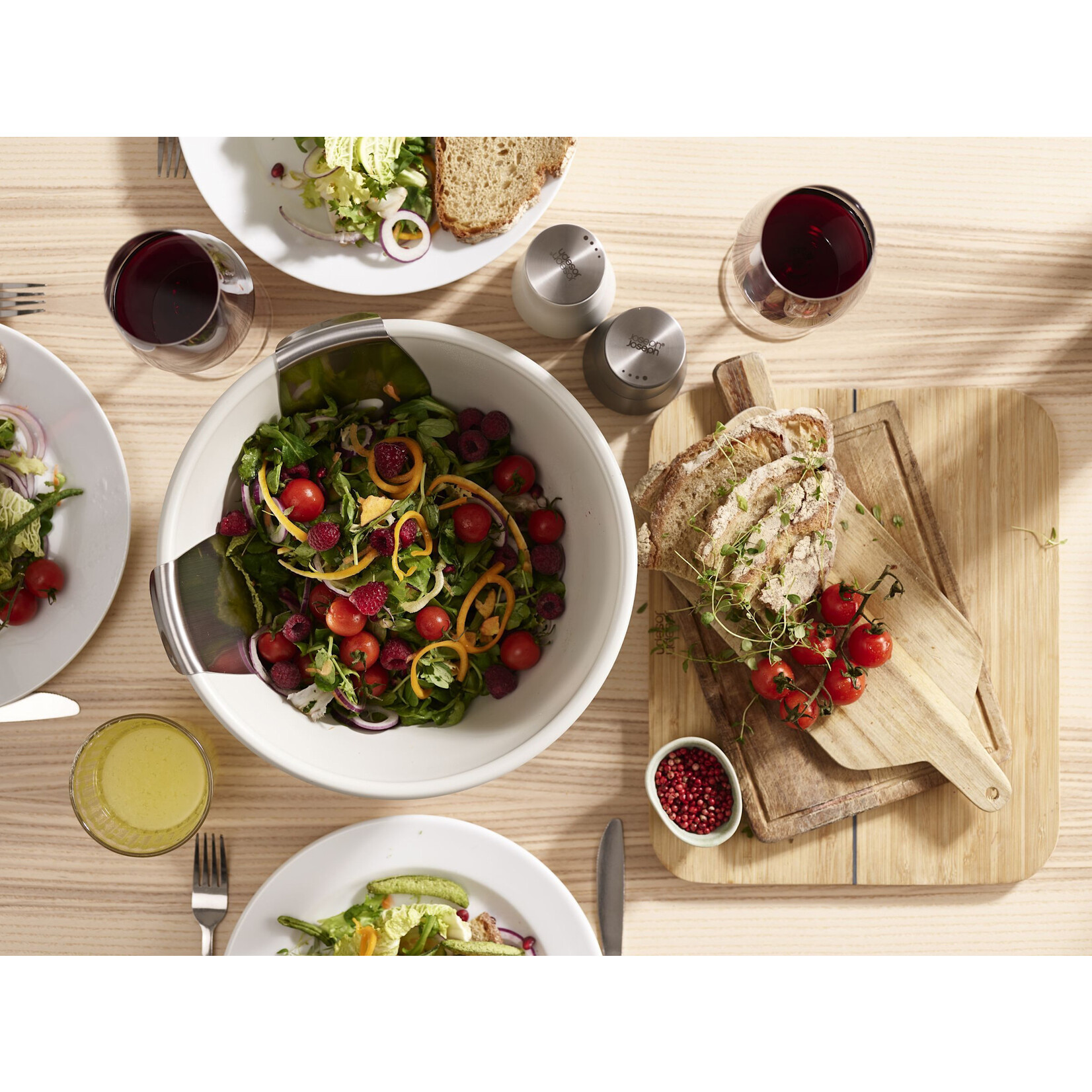 Joseph Joseph Joseph Joseph Uno Saladeschaal beige met Saladebestek rvs  Joseph Joseph 20155 Stone