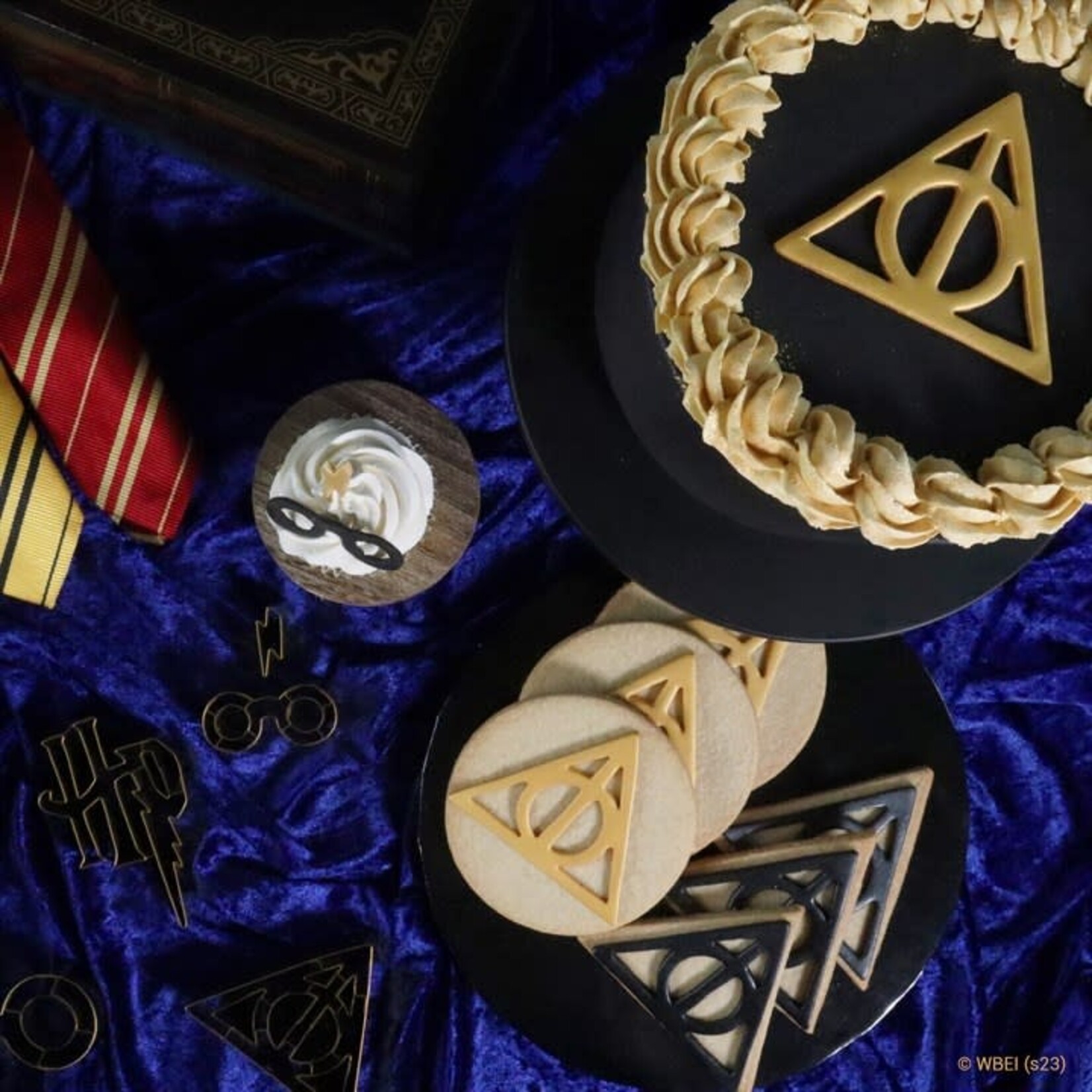 PME Cake Harry Potter Deathly Hallows fondant snijder koek uitsteekvorm Relieken van de Dood teken Harry Potter PME Cake HPW507