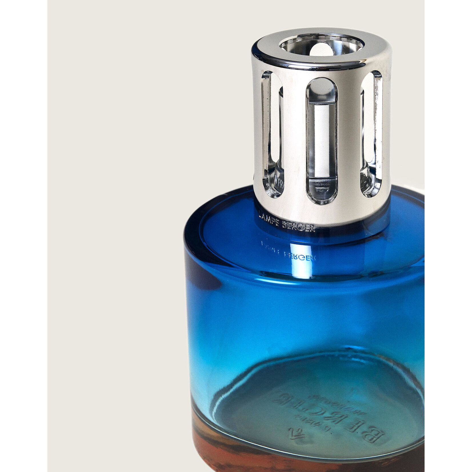 Maison Berger Paris 1898 Maison Berger Lampe giftset Pure Blue/Nude Lampe Giftset Pure Blue Nude Maison Berger 4854