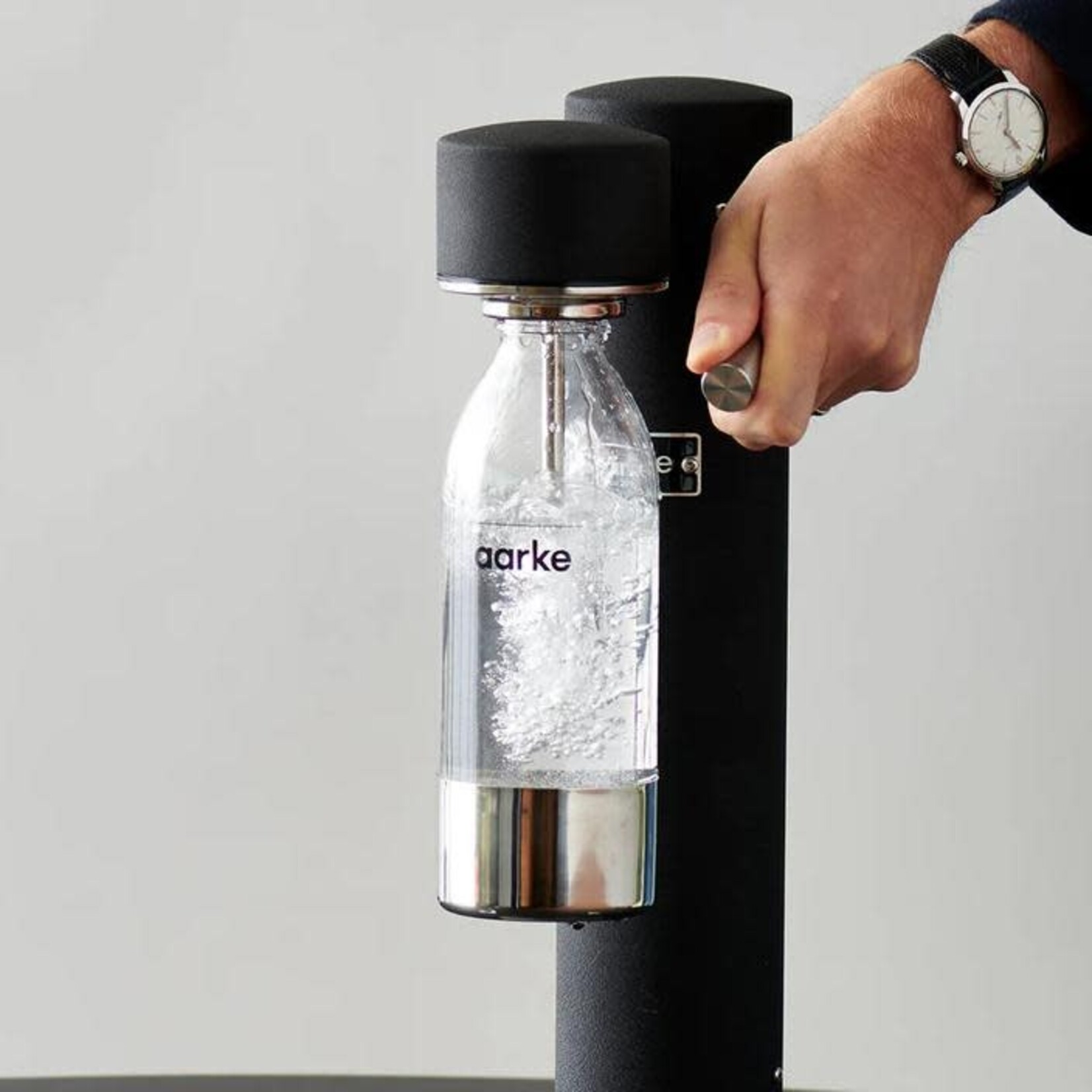 Aarke Aarke geen gesleep met frisdrank maar zelf je water maken, Aarke Carbonator 3 mat zwart AA1018
