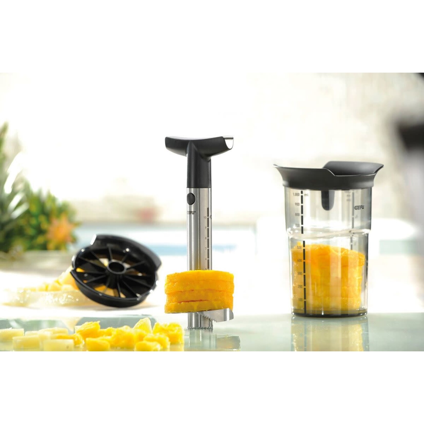 Gefu RVS Ananas snijder, partjes maken en opbergcontainer Gefu Ananassnijder Professional plus Gefu 13550