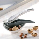 Gefu notenkraker waarbij de schalen in de notenkraker blijven Gefu Manolo Notenkraker Gefu 13440