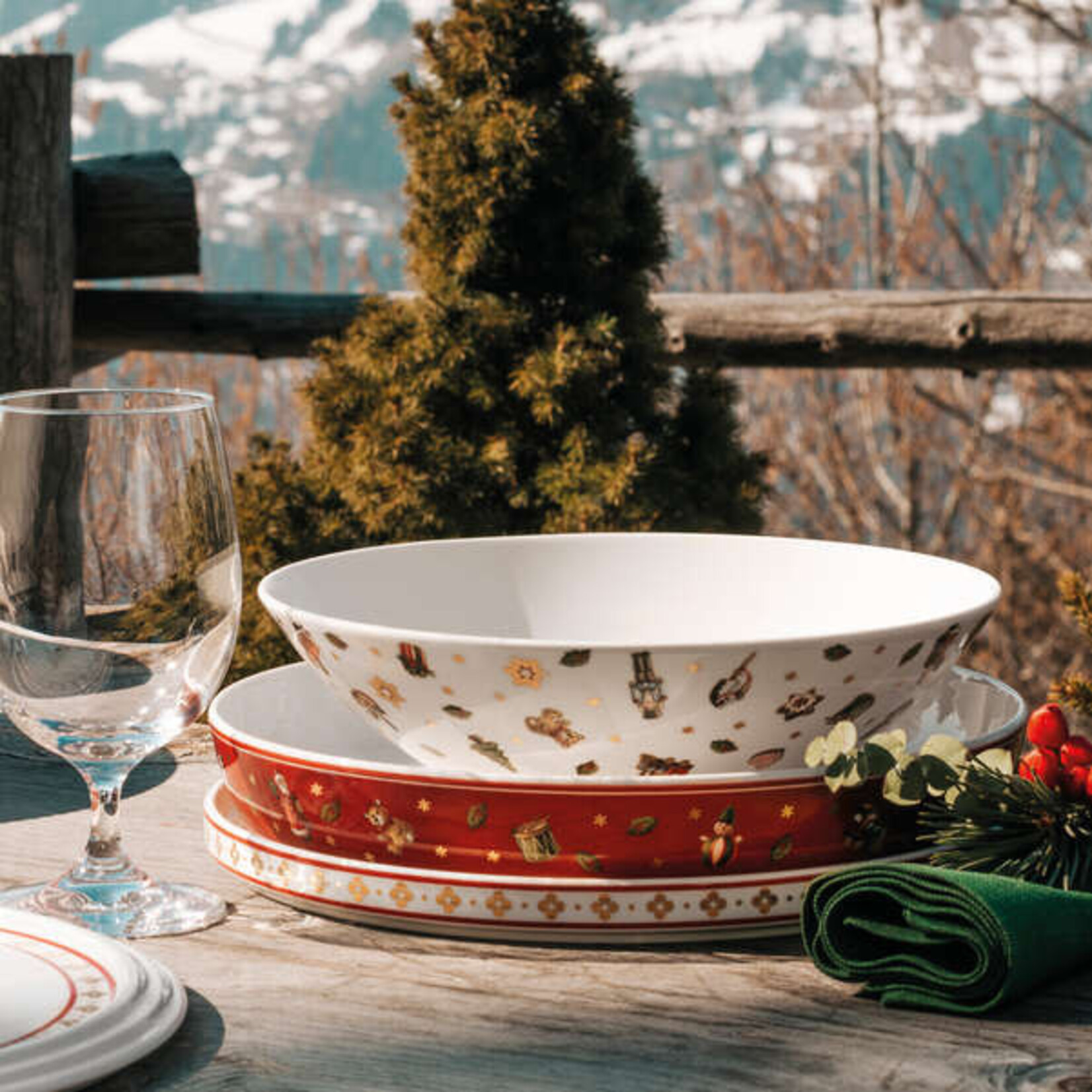 Villeroy & Boch 2 persoons servies bal Villeroy & Boch  Iconic La Boule Toy's Delight Villeroy en Boch 1485859080