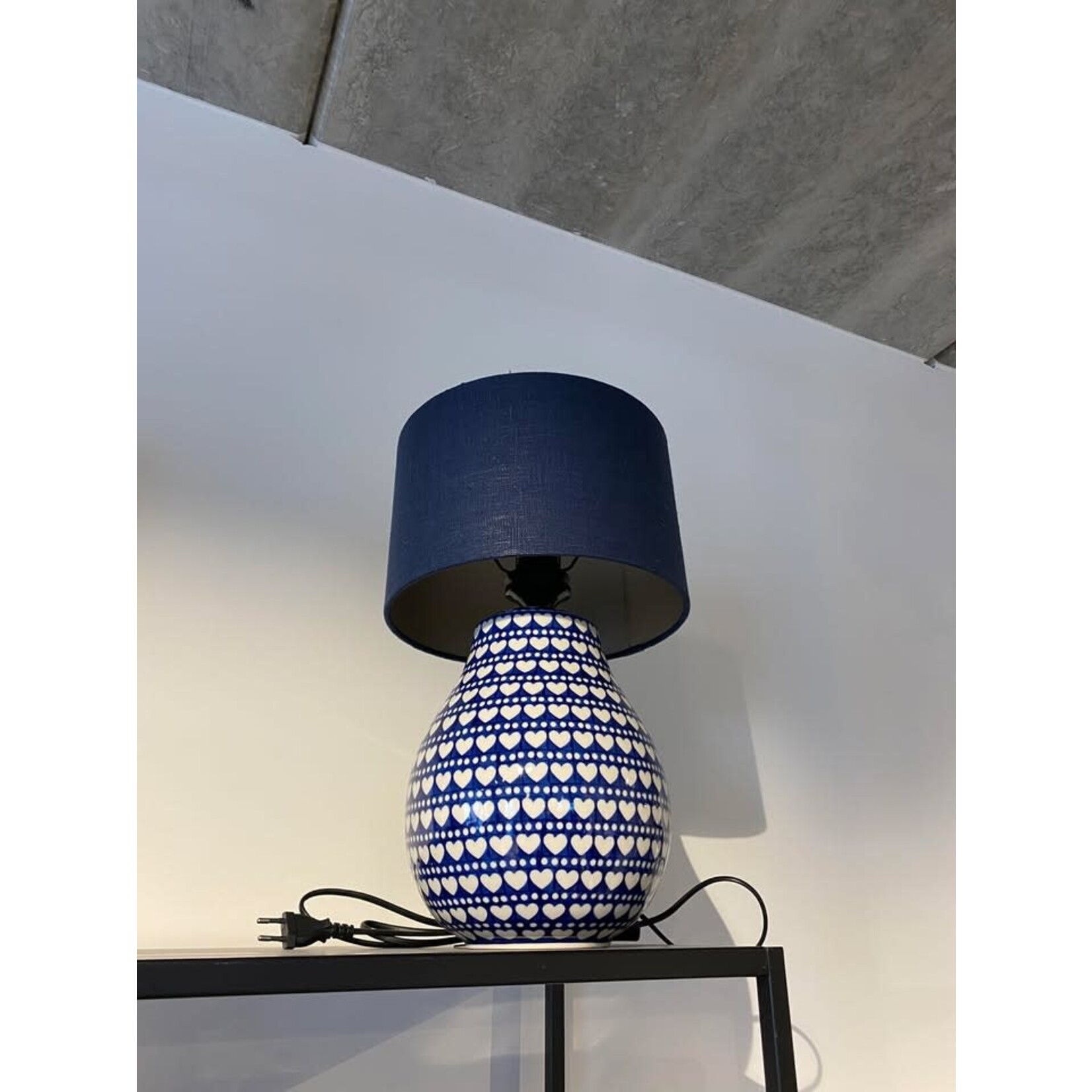 Bunzlau Castle Bunzlau Castle tafel lamp Dragonfly met blauwe Ø 30 cm lampenkap Bunzlau Castle 2683L-1443