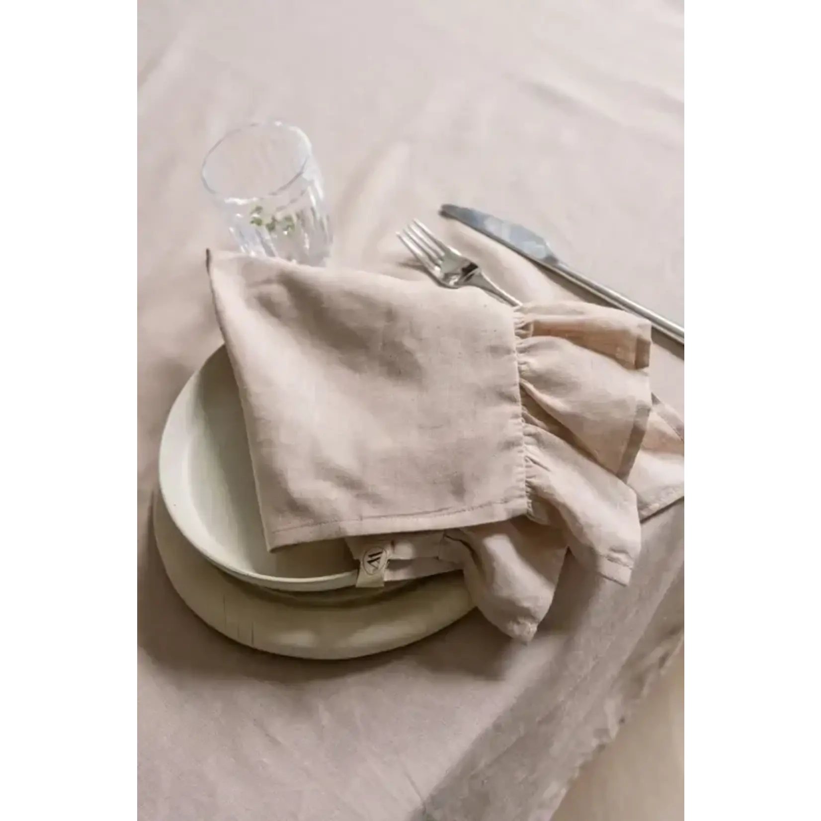 Diverse Merken Set-4 Ruffles servetten linnen zandkleurig naturel Walra Servet Set Lovely Linen 4-delig -Zand Walra 545038