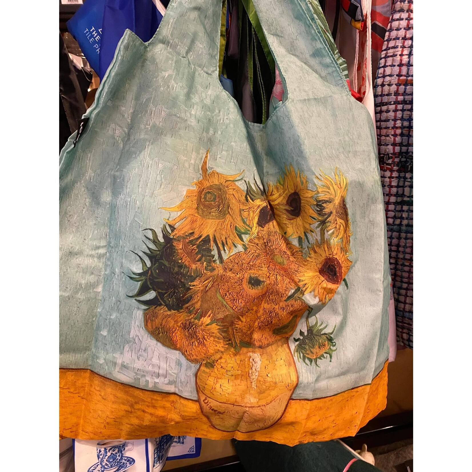 Loqi opvouwbaar tasje Loqi Bag Large -Vincent van Gogh vaas met Zonnebloemen Museum Collection gerecycled Loqi LQmcvgsu