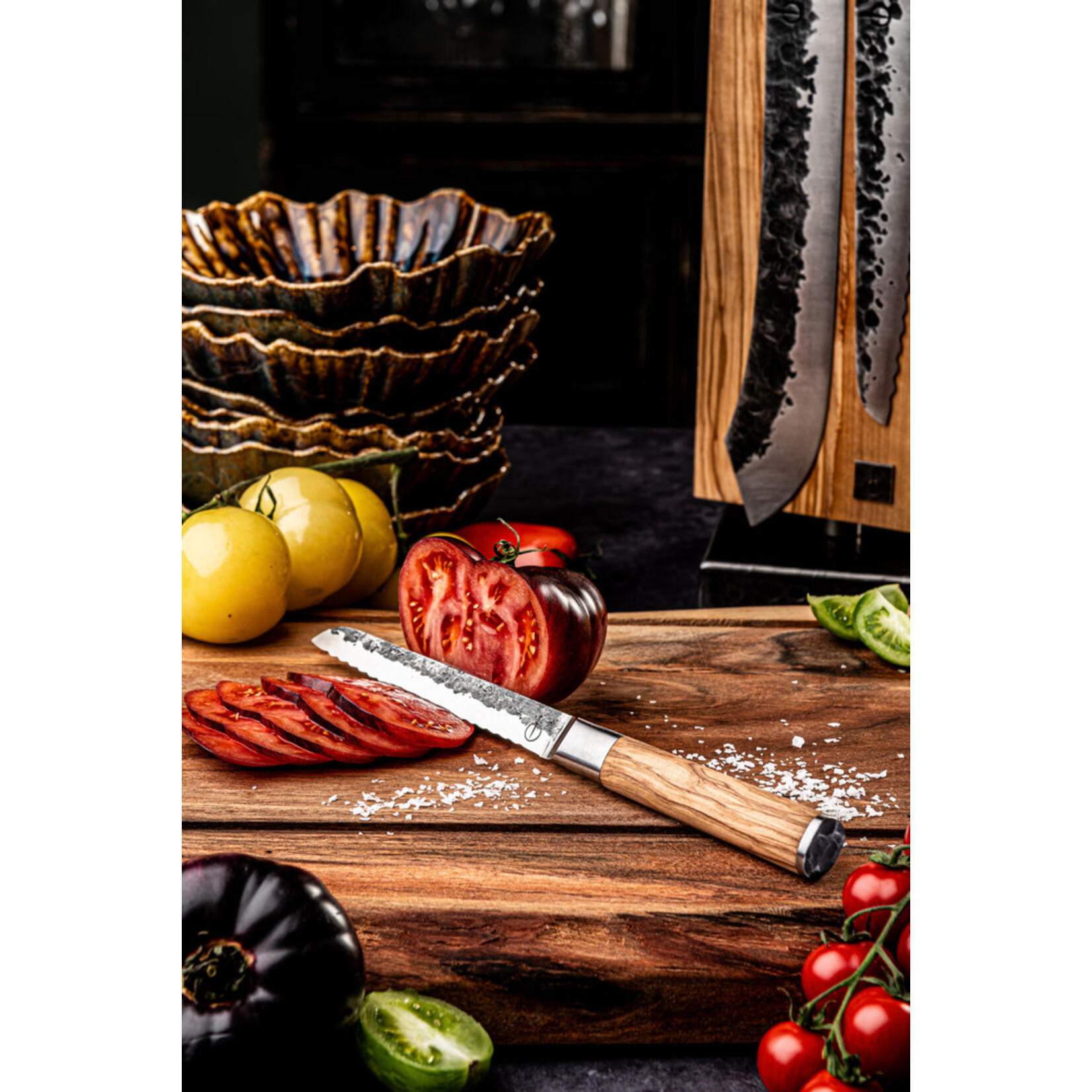 Forged gekarteld universeel mes Forged Olive universeel mes gekarteld Forged OliveUniSer