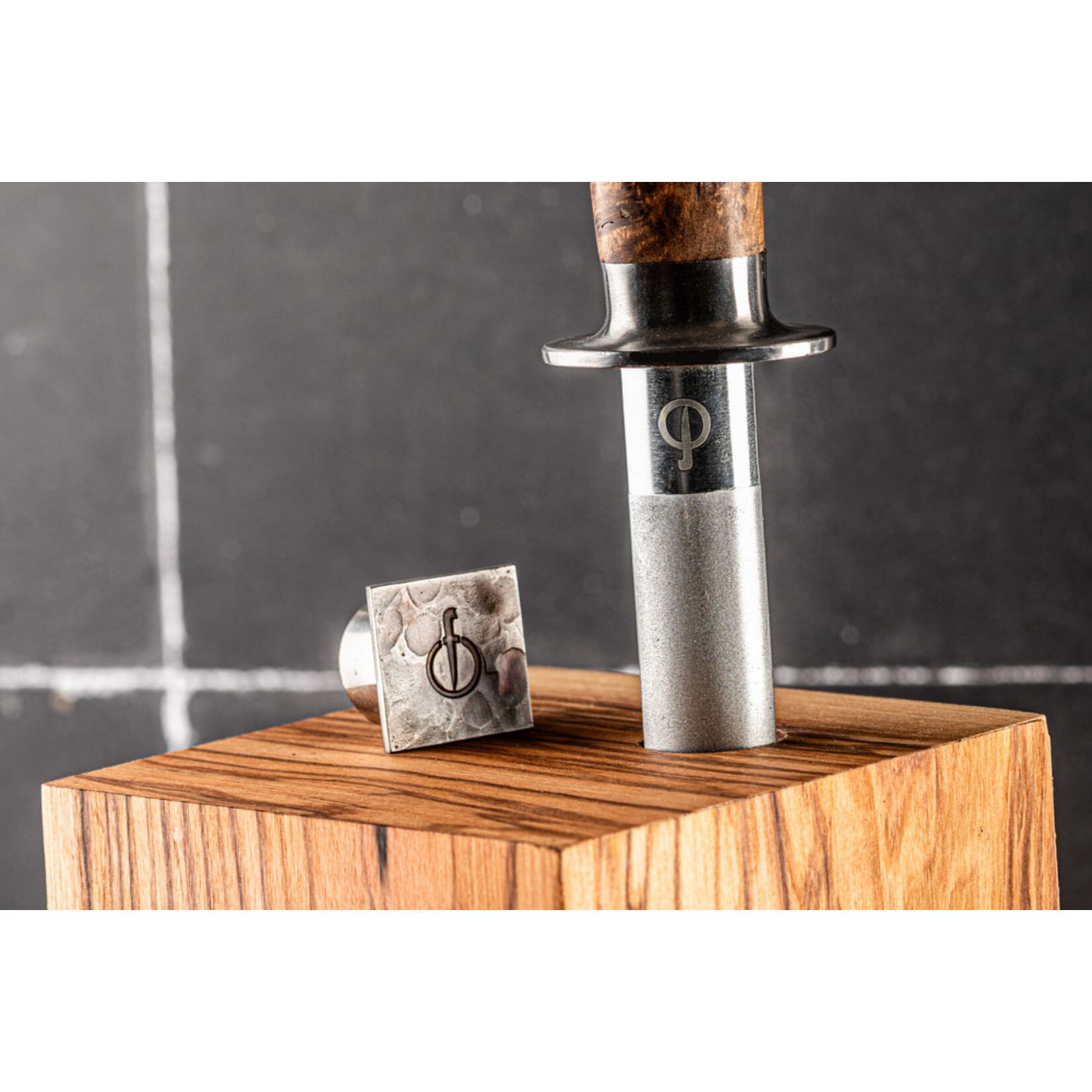 Forged Forged magnetisch roterend messenblok Forged roterend magneetblok Forged EsMagnBlOlive