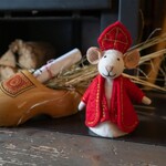 Fairmade Fairtrade voor Sjaal met Verhaal Sint Decoratie muis Sintermuis Sinterklaas 18 cm Handmade Fairmade in Nepal