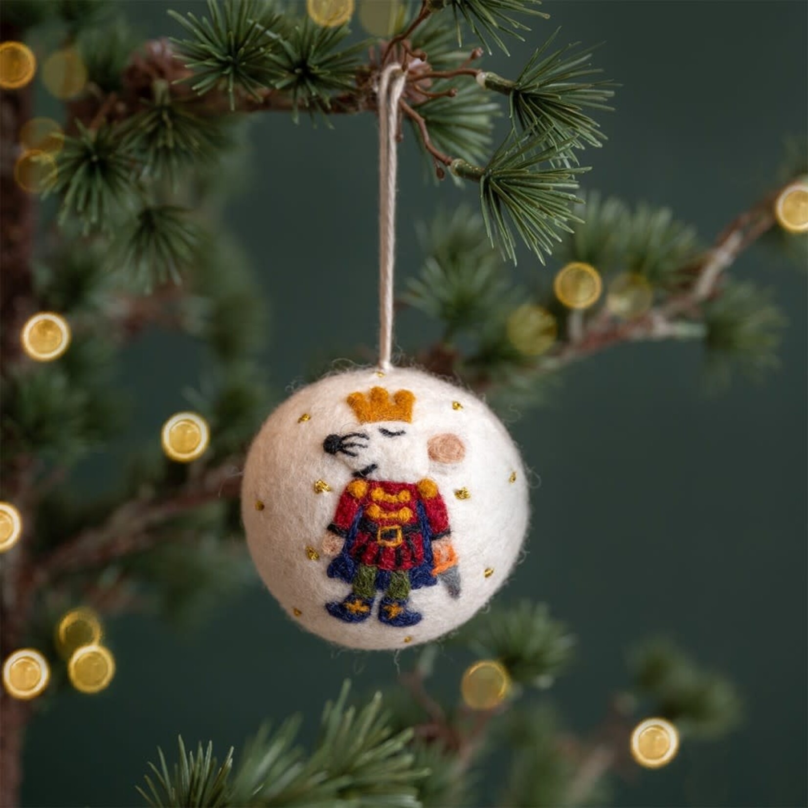 Sjaal met Verhaal Sjaal met verhaal Hanger kerstbal Bal Muizenkoning 8 cm Fairmade Fairtrade handgemaakt in Nepal