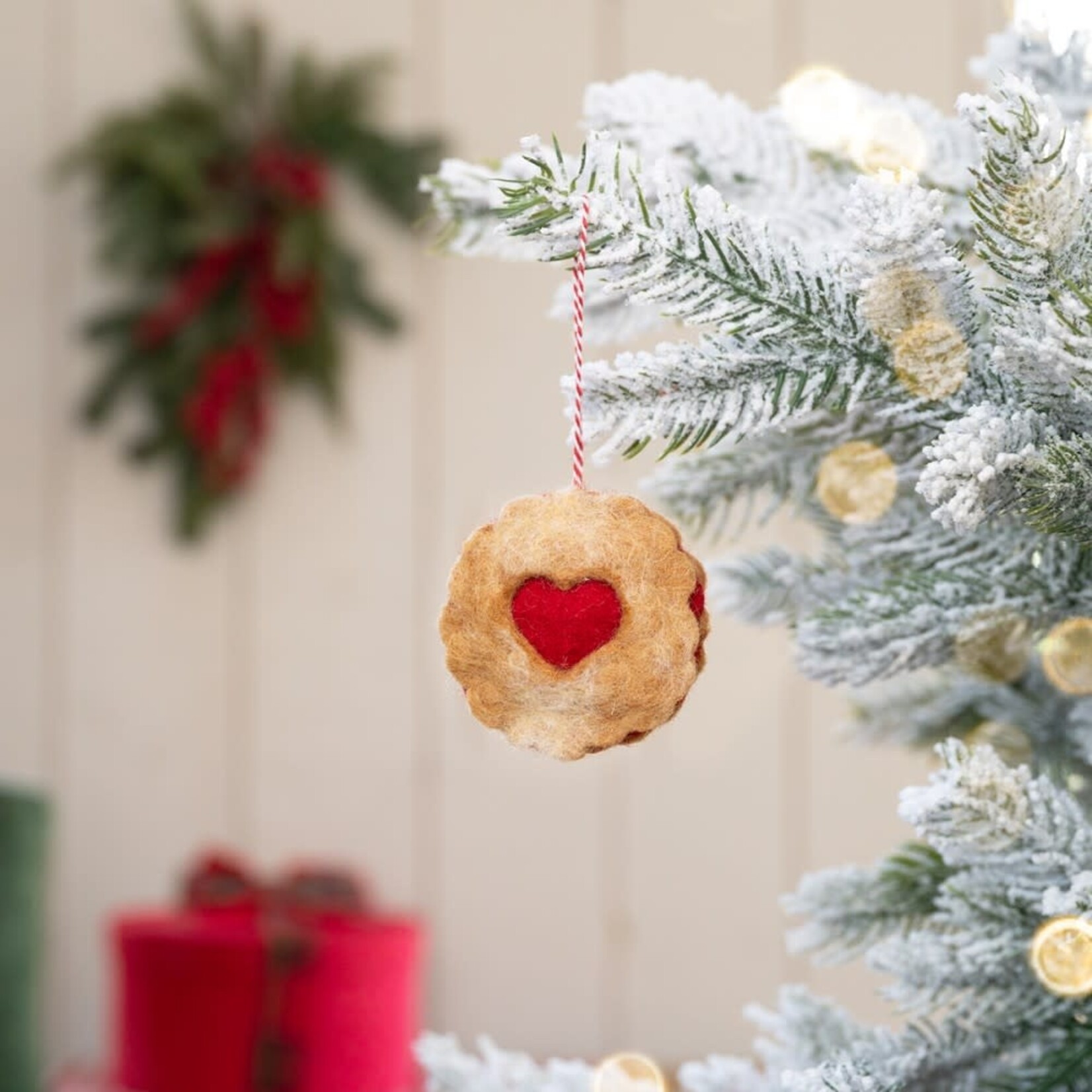 Fairmade Fairtrade Hanger Ster of hart Linzer Koekjes Fairmade Fairtrade handgemaakt in Nepal