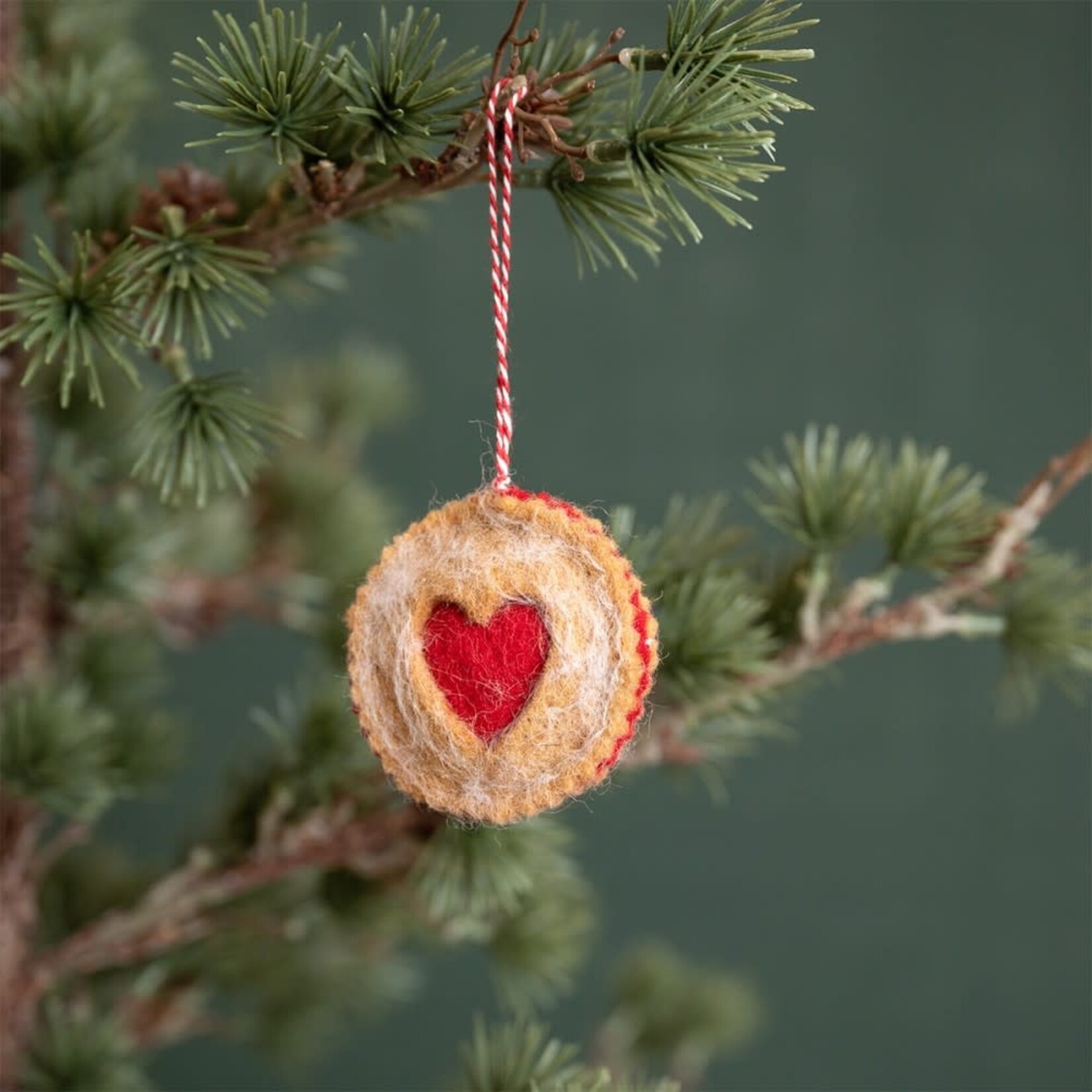 Fairmade Fairtrade Hanger Ster of hart Linzer Koekjes Fairmade Fairtrade handgemaakt in Nepal