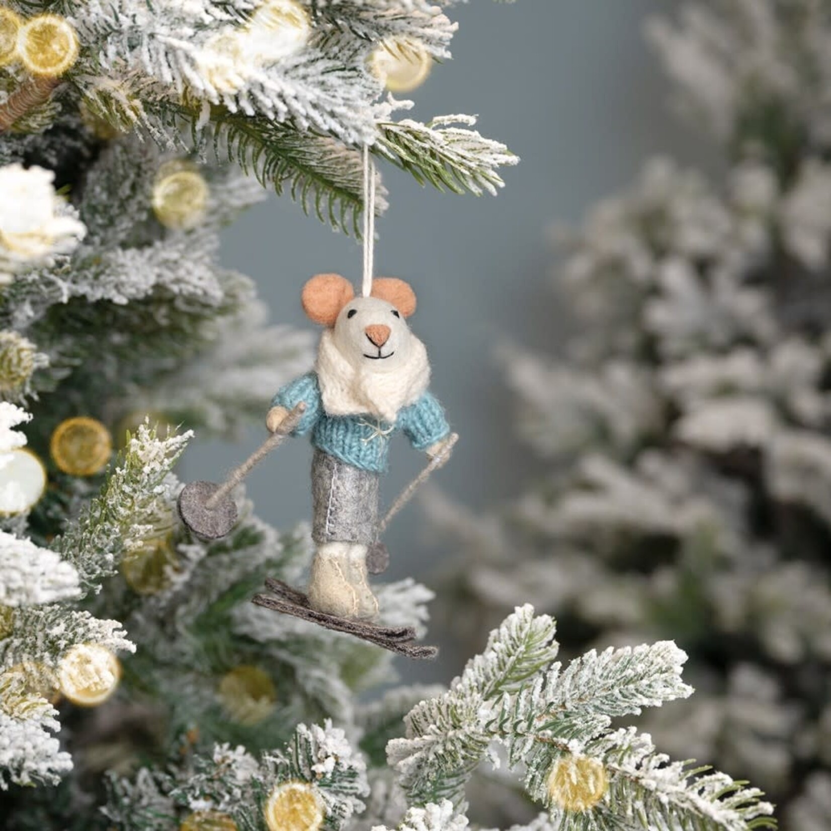 Fairmade Fairtrade Sjaal met Verhaal Hanger muis Skiër 12x8 cm Fairmade Fairtrade handgemaakt in Nepal