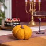 Fairmade Fairtrade voor Sjaal met Verhaal Sjaal met Verhaal Pompoen Large 11 x 8 cm Okergeel