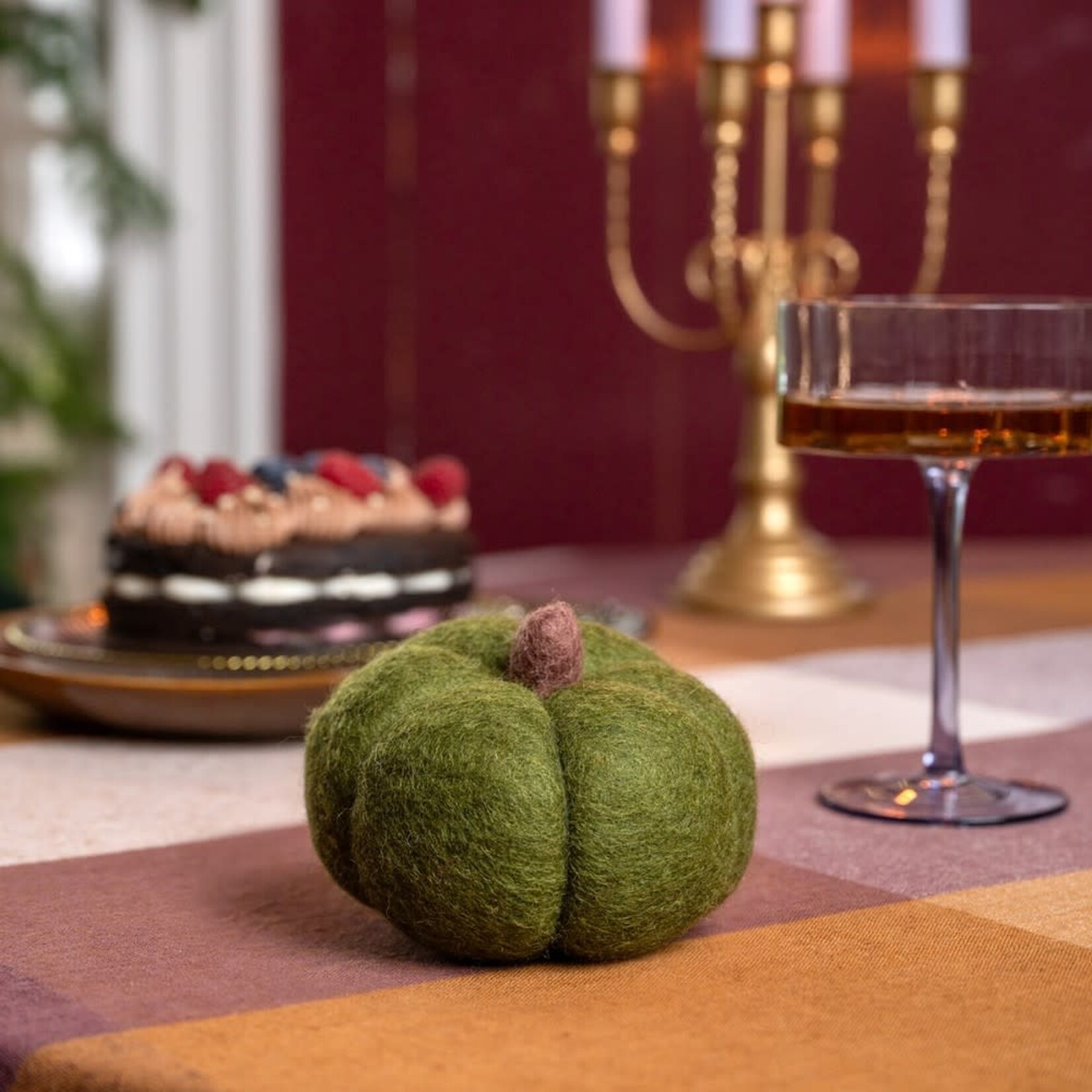 Fairmade Fairtrade voor Sjaal met Verhaal Sjaal met Verhaal Pompoen Large 11 x 8 cm Donker groen