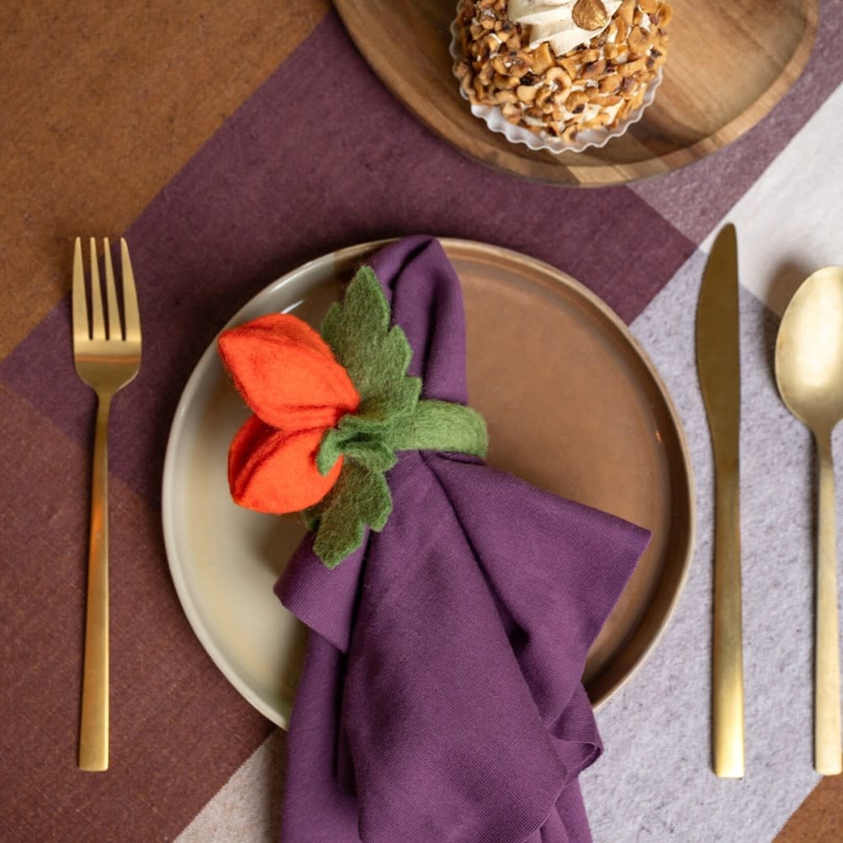 Fairmade Fairtrade voor Sjaal met Verhaal Sjaal met Verhaal Servet ring Physalis Lampion per stuk vilten servetring