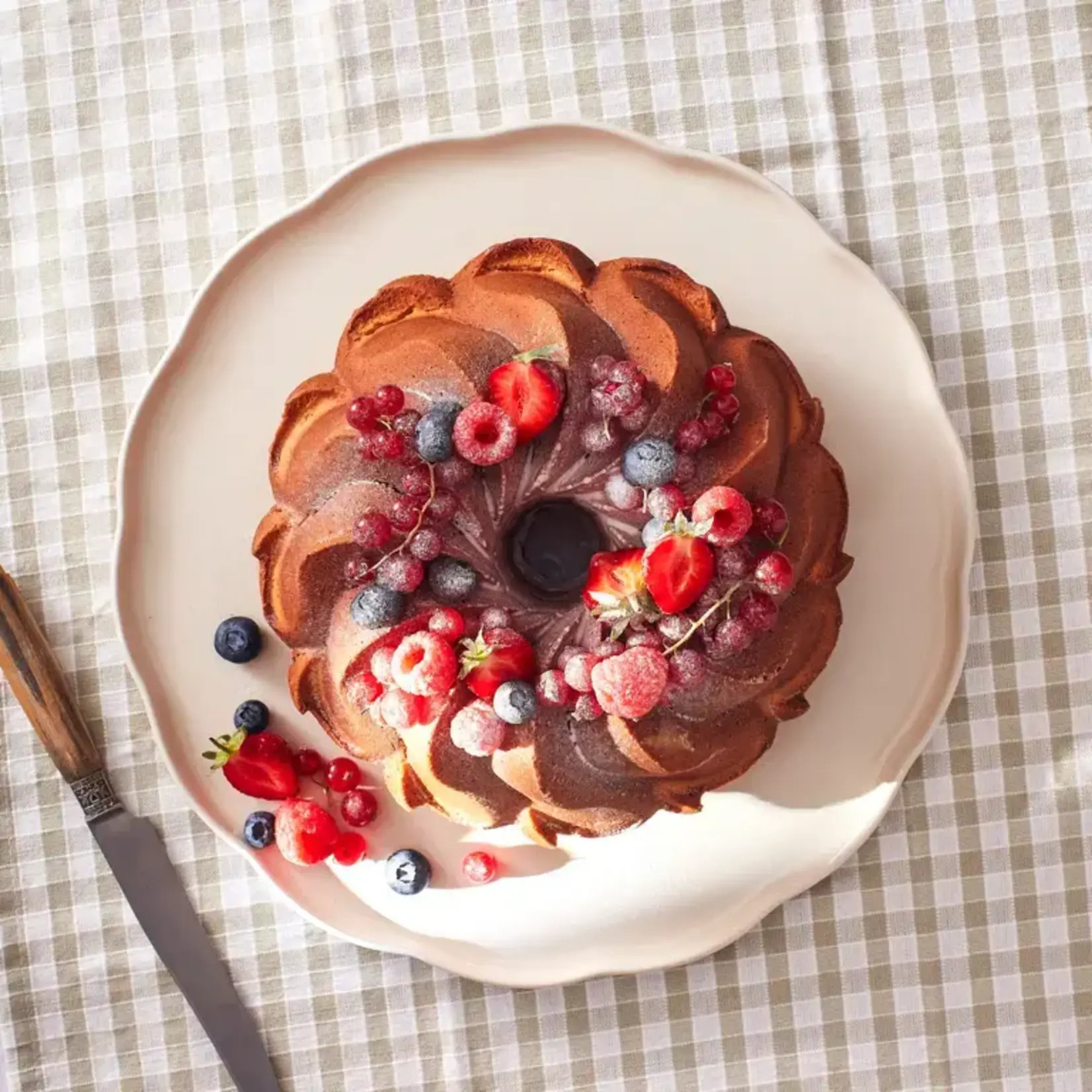 Emile Henry Ø 30 cm serveerschaal Emile Henry Serveerschaal Madeleine  Ø30 cm  Argile Emile Henry 028953