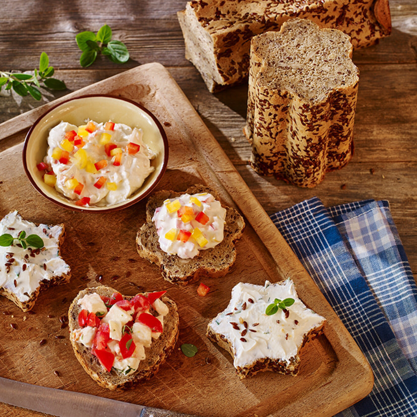 Birkmann 9x22 cm hart broodvorm Birkmann buisvormig hartjes broodvorm Bread Buddies party B331457