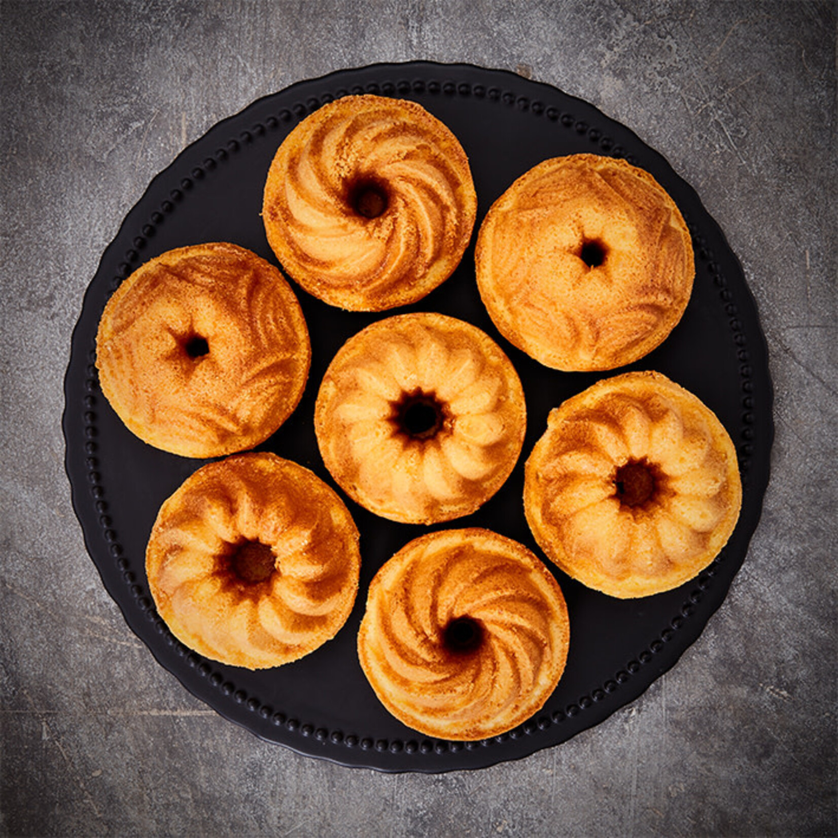 Birkmann 395x285x42 mm Contoura Violet 12vorm  Birkmann Contoura Violet bakvorm B887077