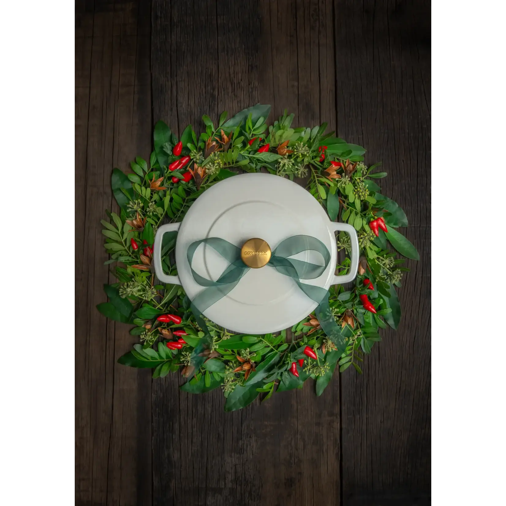 Combekk, Nederlands design  gietijzeren pannen uit gerecycled materiaal. 28 cm Sand gietijzeren braadpan Combekk sous-chef braadpan gietijzer 28 cm zand Combekk 190128sag