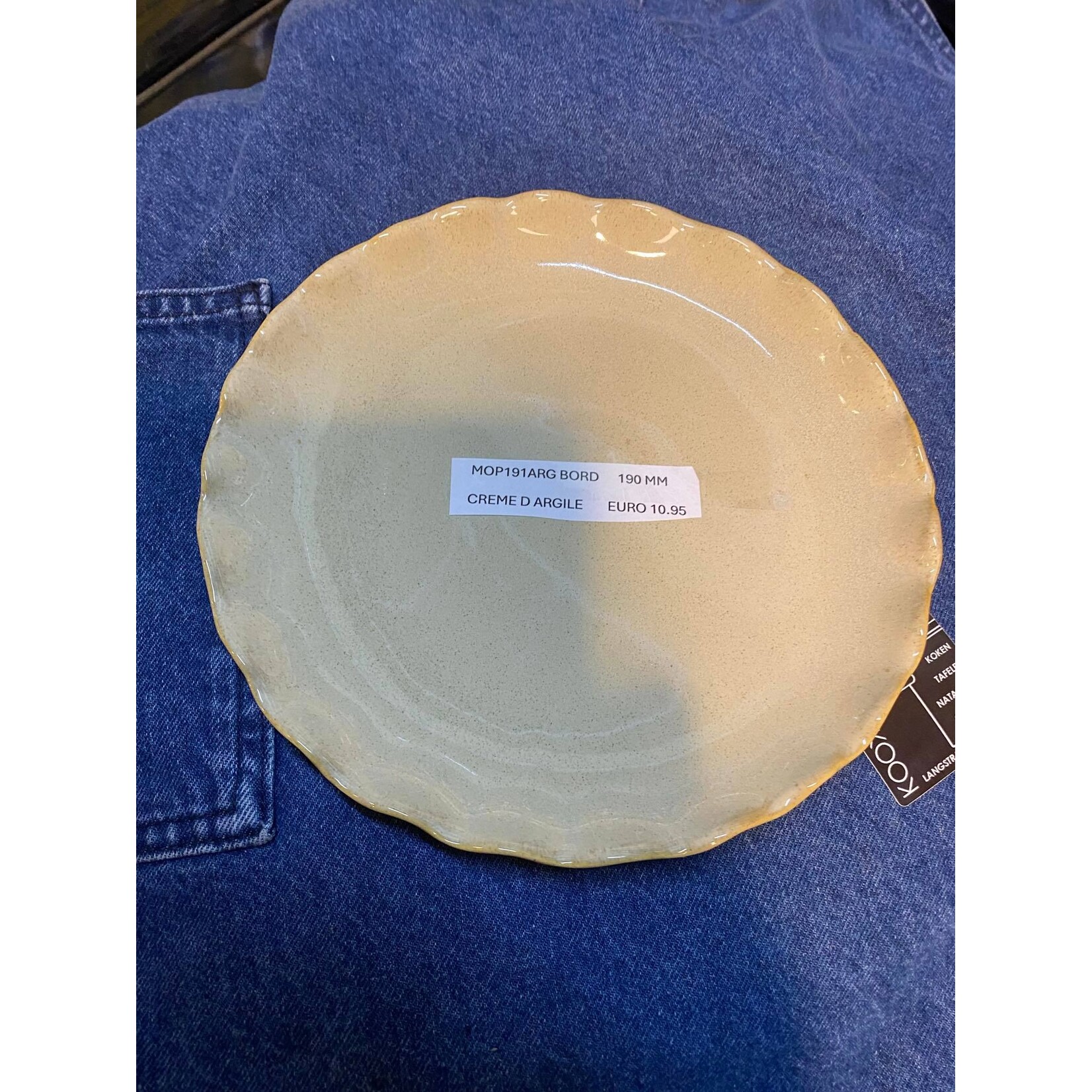 Gresnovo, handgemaakt keihard stoneware uit Portugal Plate bord 19 cm  Gresnovo Moove bord 19 cm Creme D'argile mop191arg