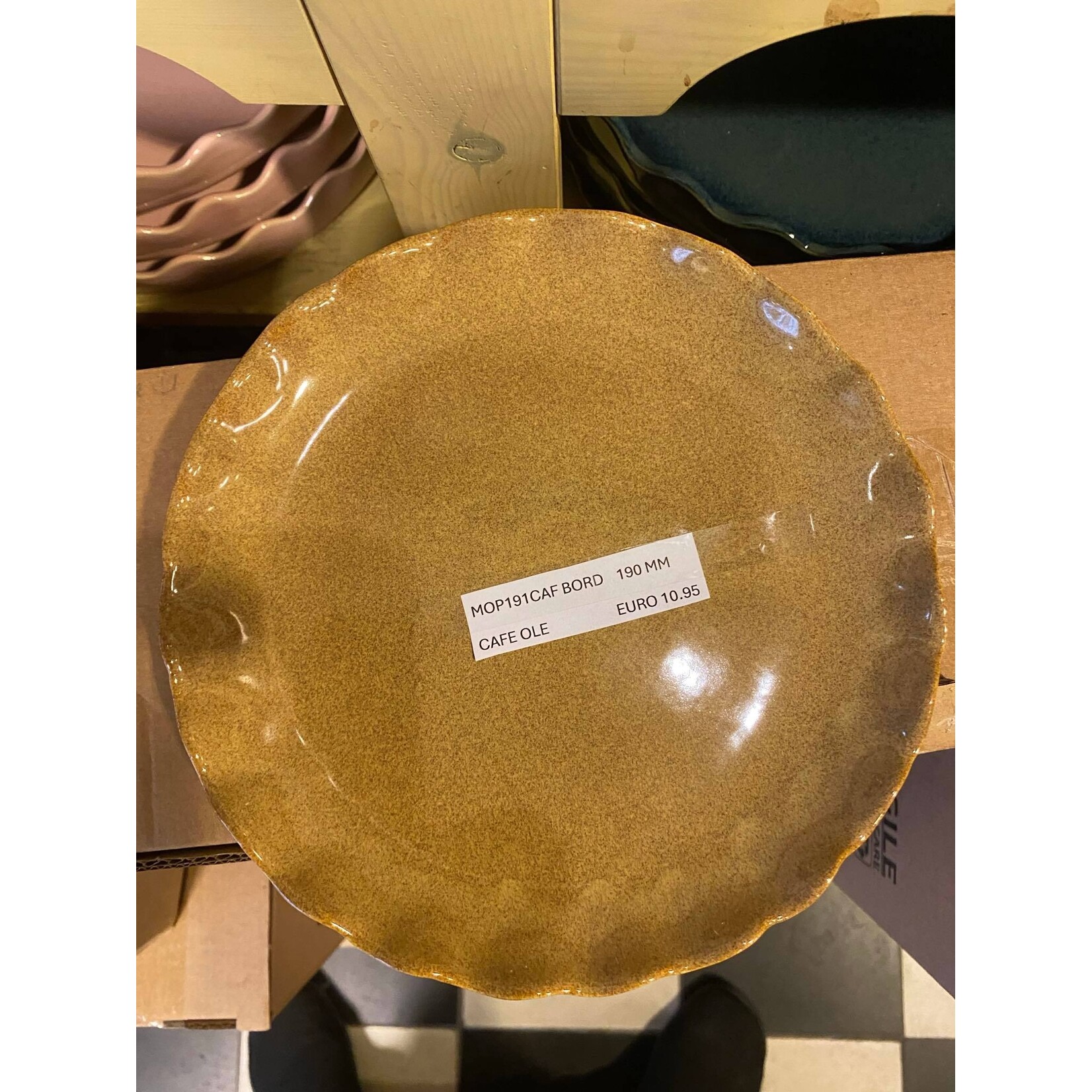 Gresnovo, handgemaakt keihard stoneware uit Portugal Plate bord 19 cm  Gresnovo Moove bord 19 cm Cafe Olé mop191caf