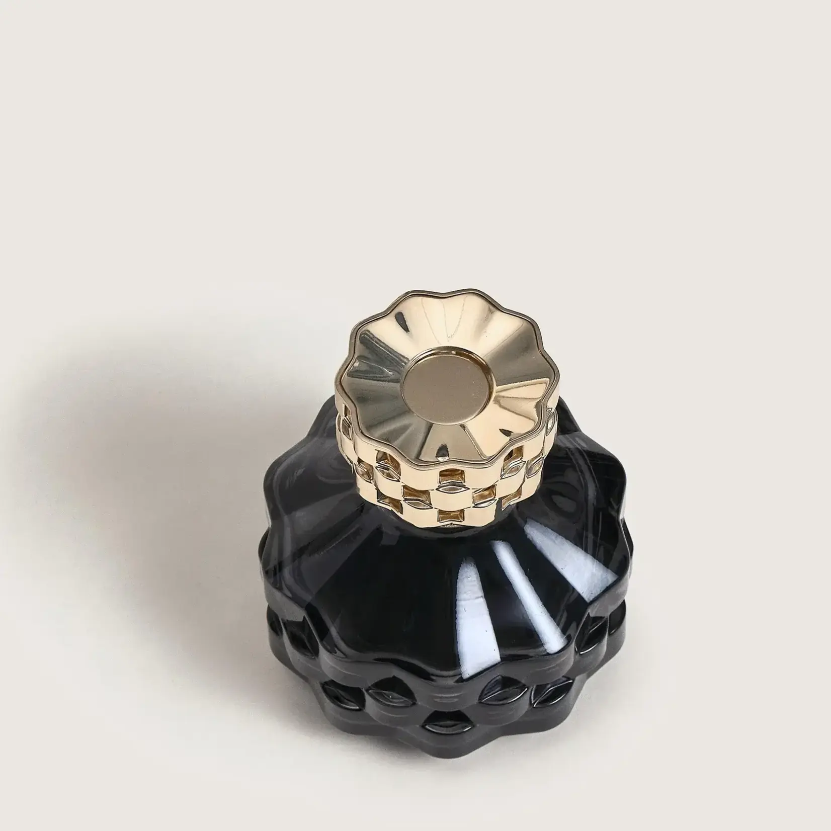 Maison Berger Paris 1898 Maison Berger Lampe Bolero brander met lont Noire Bolero met gouden juweel Maison Berger 4889