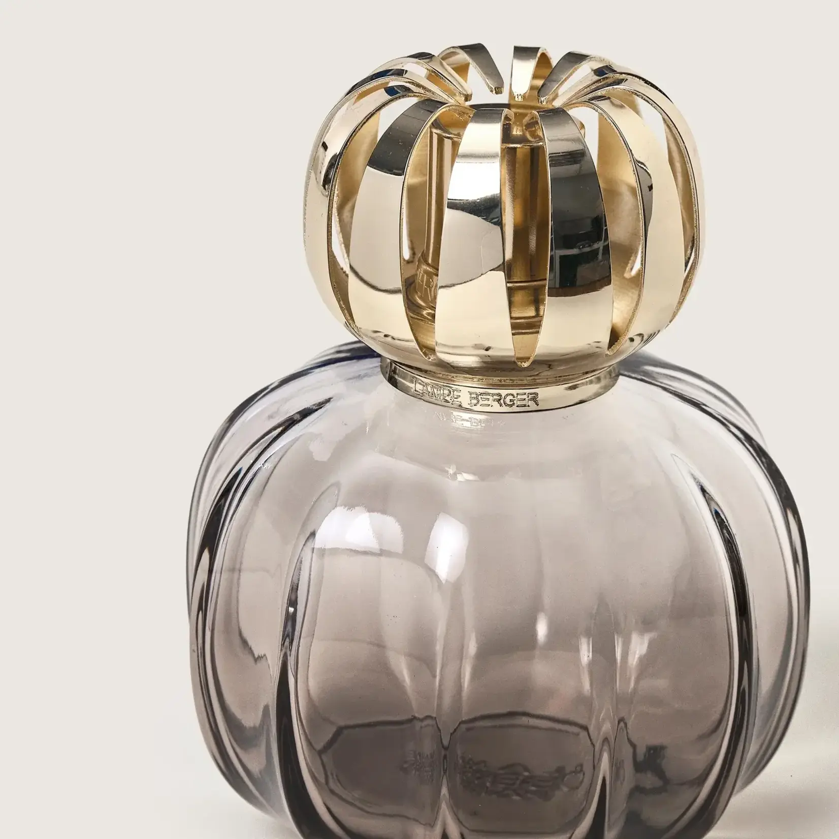 Maison Berger Paris 1898 Maison Berger Lampe brander met lont Corali Grise grijs Maison Berger 4878