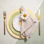 Fairmade Fairtrade voor Sjaal met Verhaal Sjaal met Verhaal servetring met Margrietjes per stuk