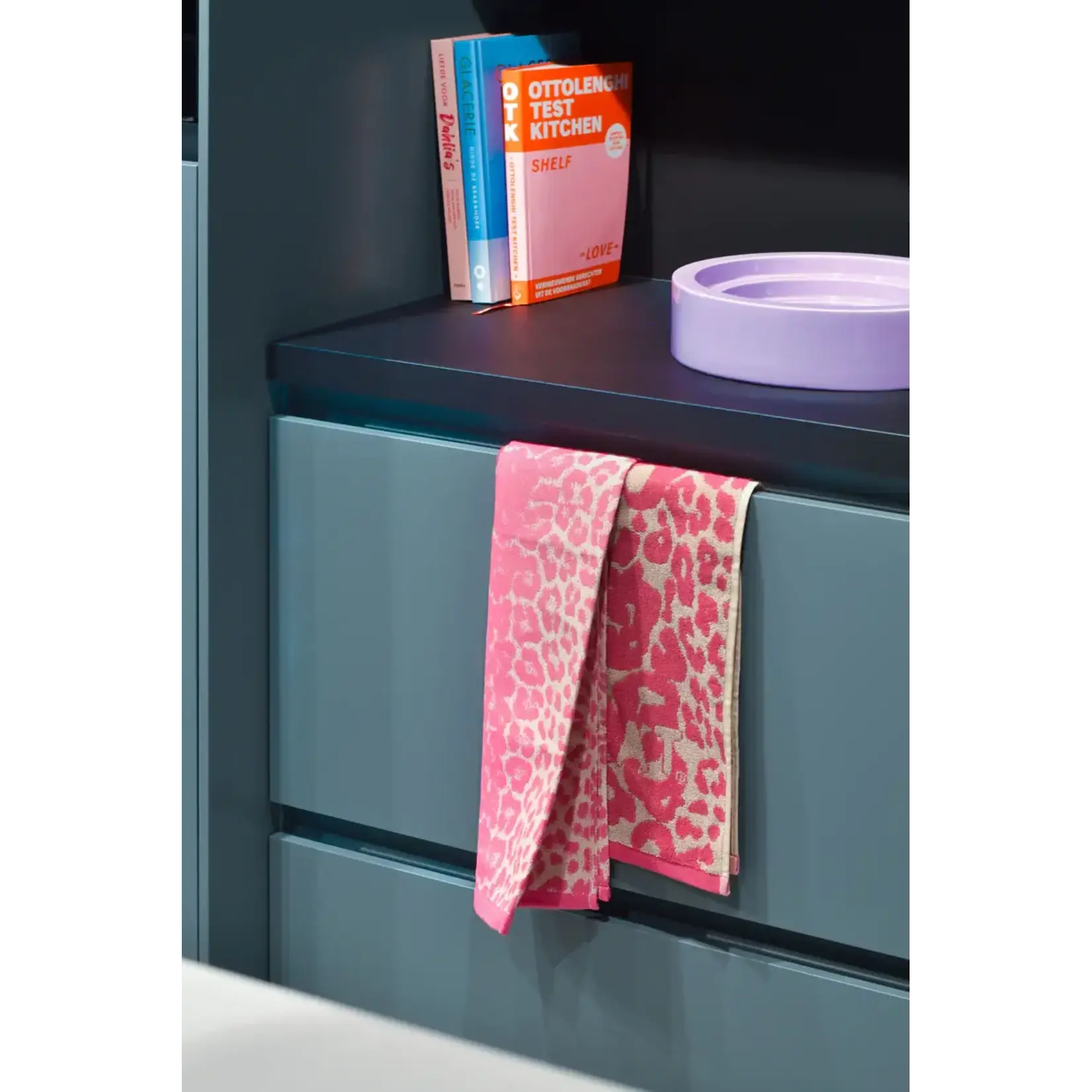 Vaat Amsterdam Kitchen Couture Vaat Gift set I love leopard pink sand Theedoek en keukendoek Vaat GS0045