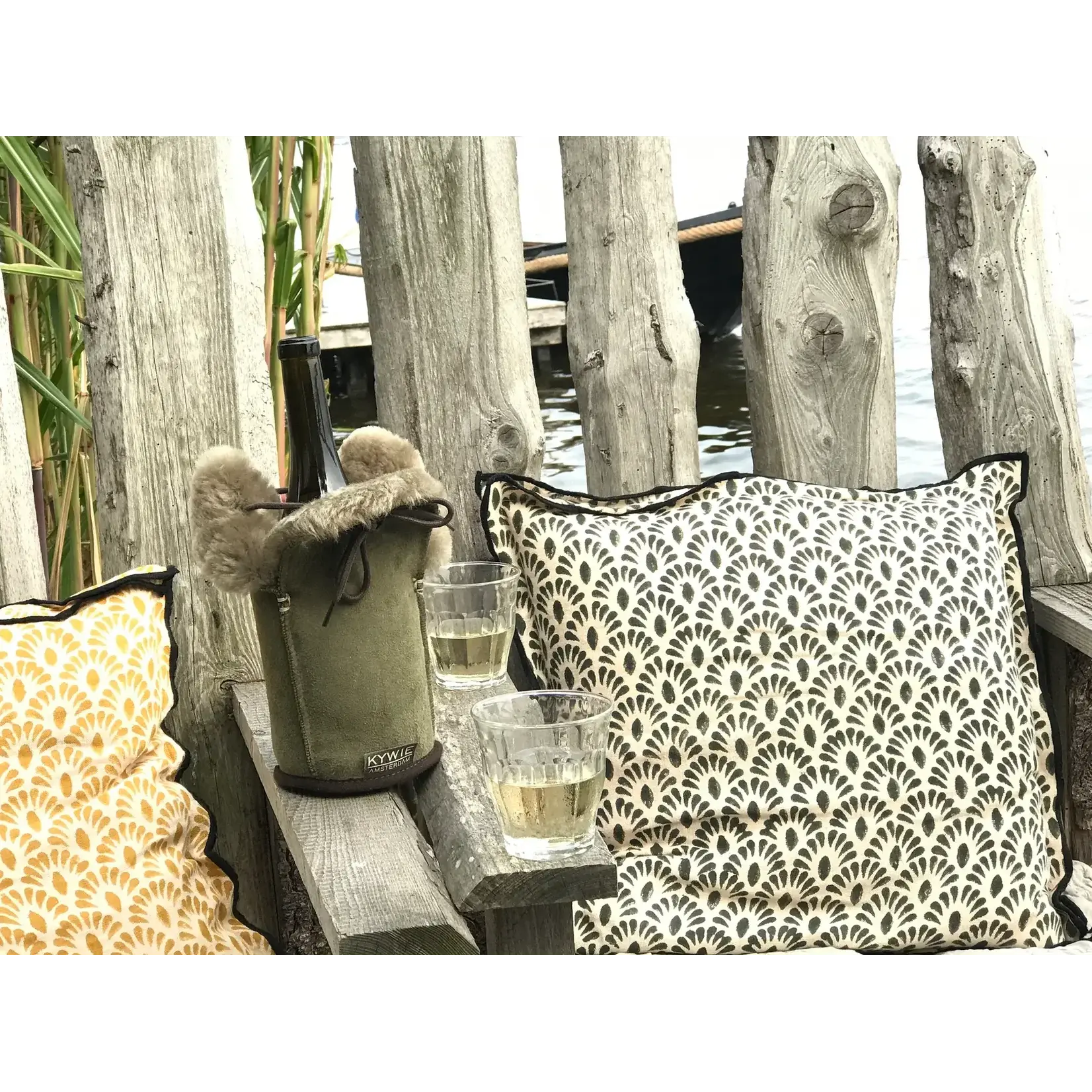 Kywie, keep it cool with wool Kywie Champagne koeler Kywie keep it cool with wool  Champagne Khaki Suede Kywie C55SU