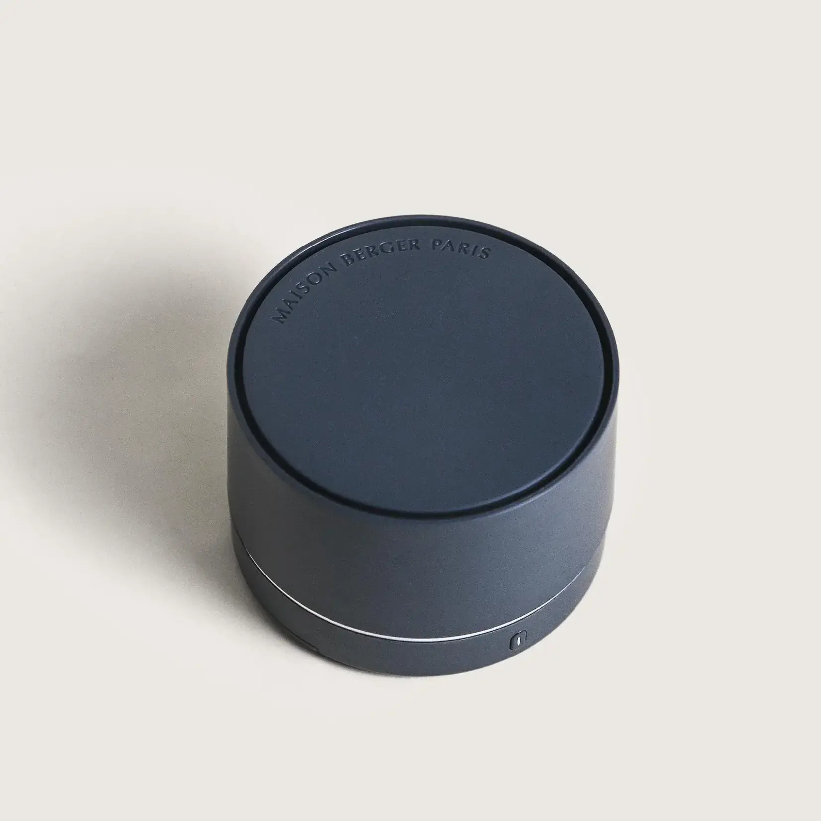 Maison Berger Paris 1898 Maison Berger Nomad elektrische parfumdiffuser Gris grijs Maison Berger Nomad grijs 7033