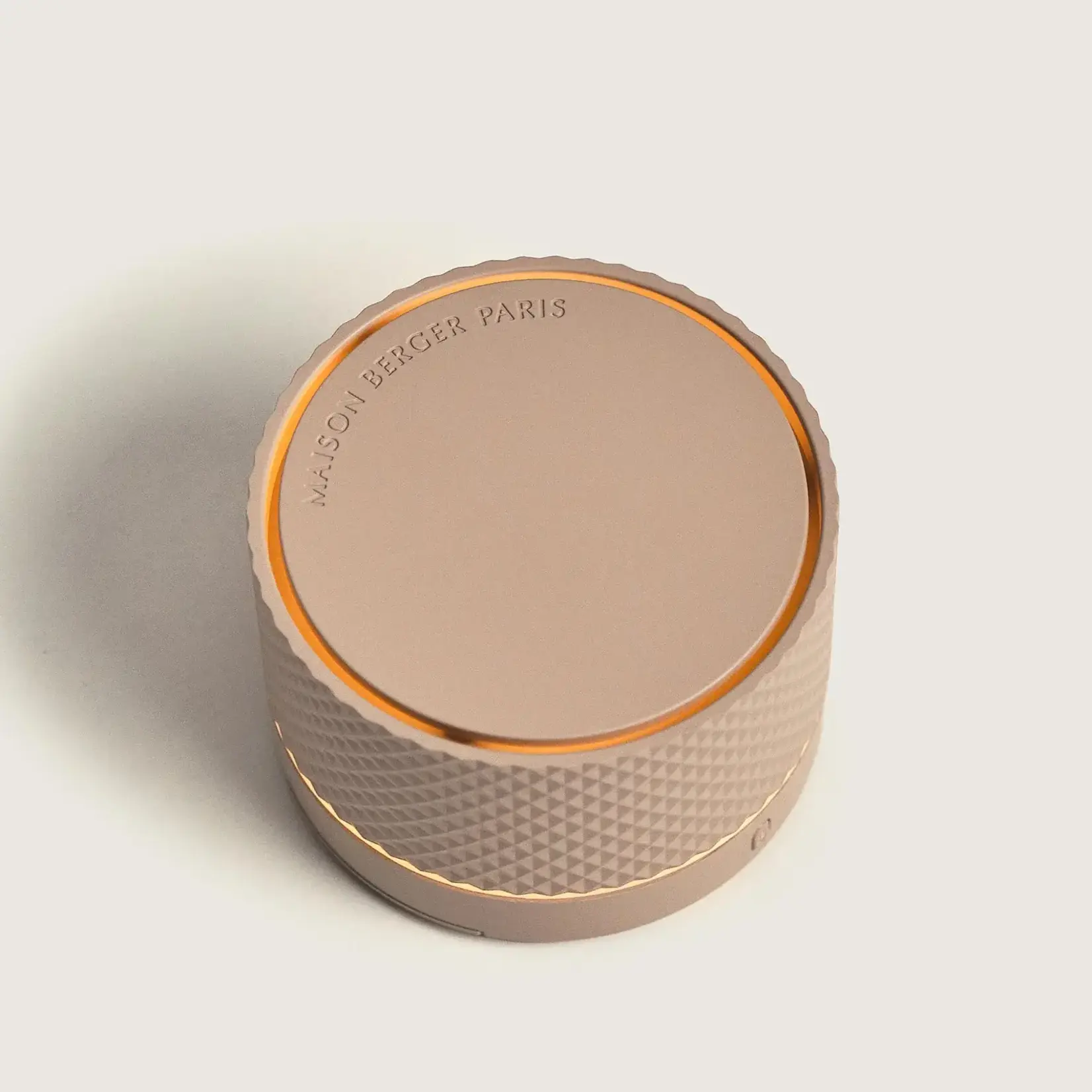 Maison Berger Paris 1898 Maison Berger Nomad elektrische parfumdiffuser Sable zandkleur Maison Berger Nomad zand 7039