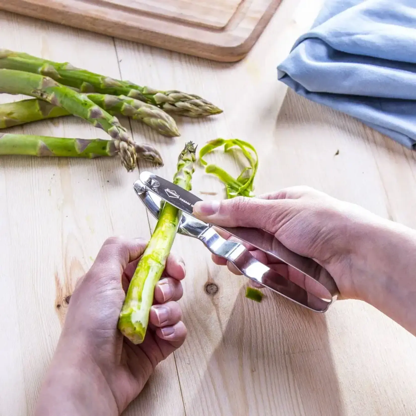 Kuchenprofi Kuchenprofi Aspergeschiller voor links en rechtshandig gebruikt Kuchenprofi 1030022800