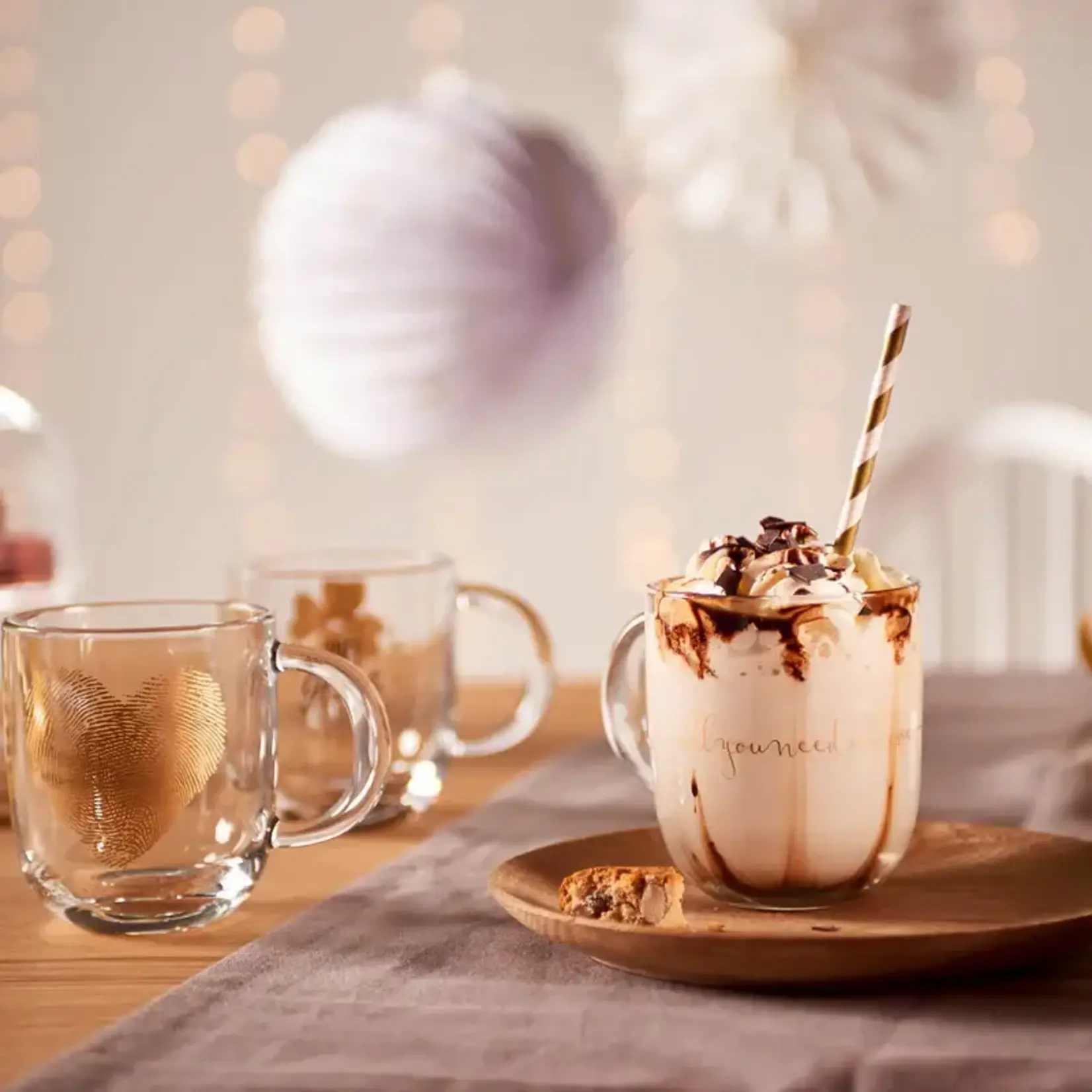 Leonardo Loving Glass Leonardo Emozione mok 400 ml All you need is Love  glazen mok glas Leonardo 046451