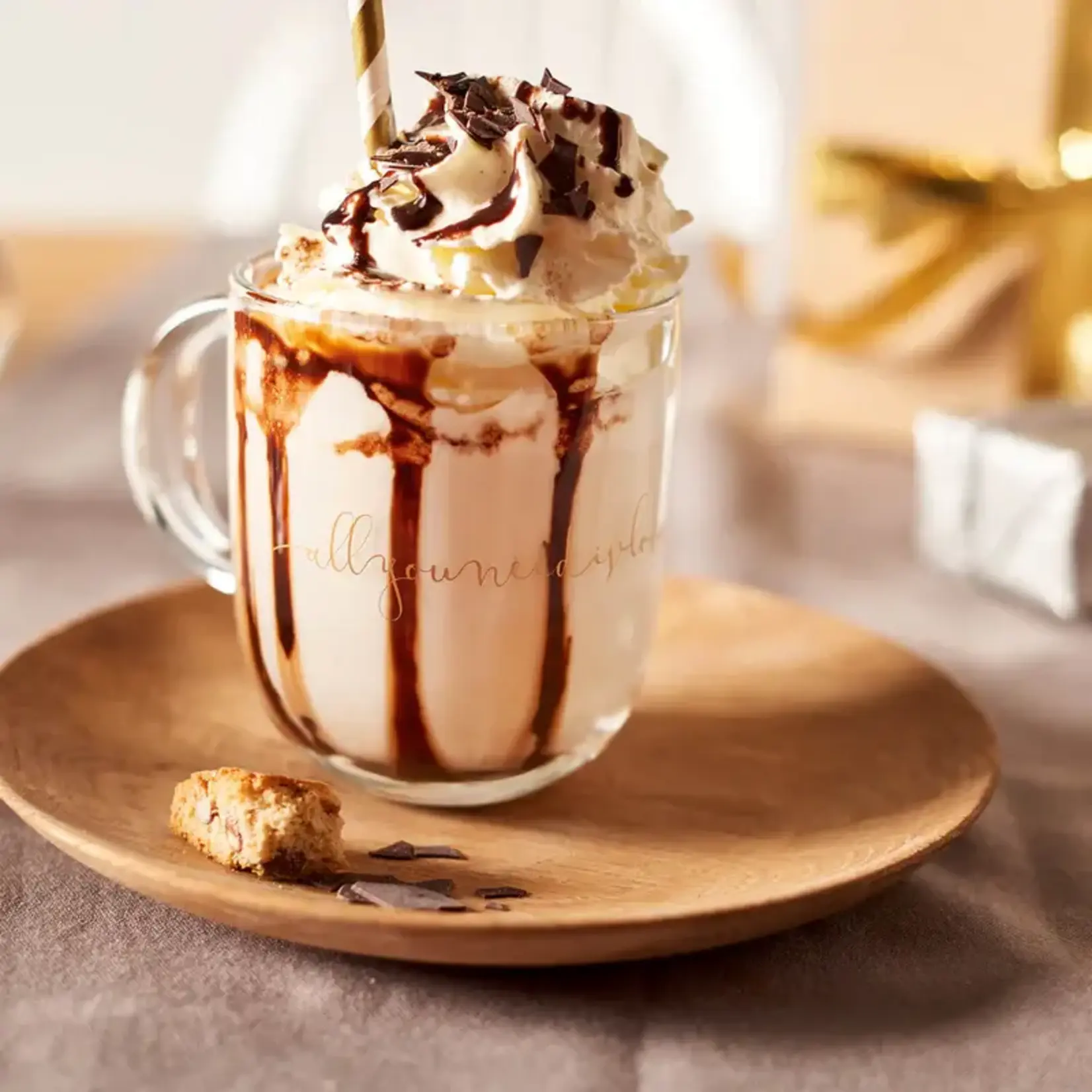 Leonardo Loving Glass Leonardo Emozione mok 400 ml All you need is Love  glazen mok glas Leonardo 046451