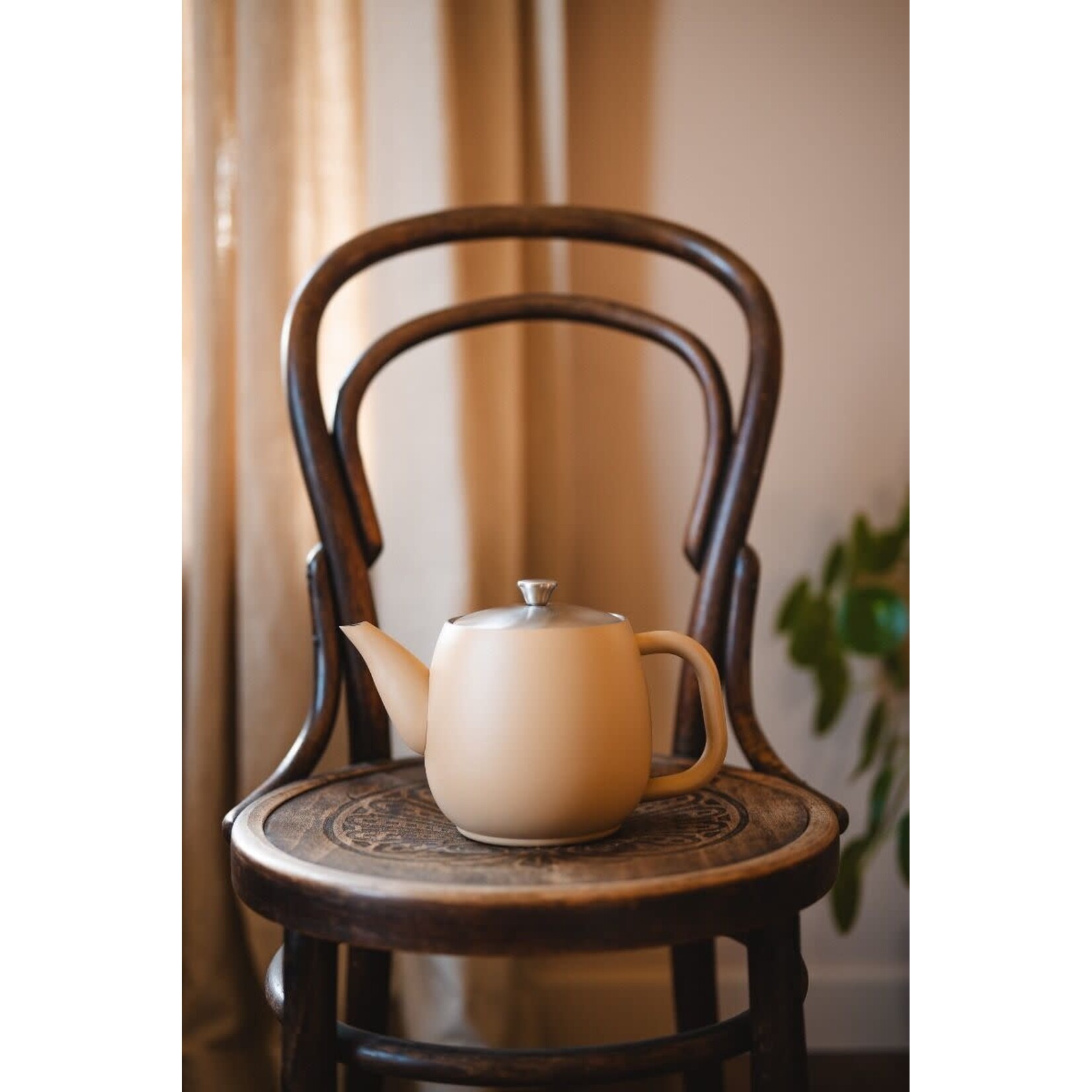 Bredemeijer Bredemeijer dubbelwandige Theepot Vera 900 ml Latte bruin - beige met theefilter  Bredemeijer 111102