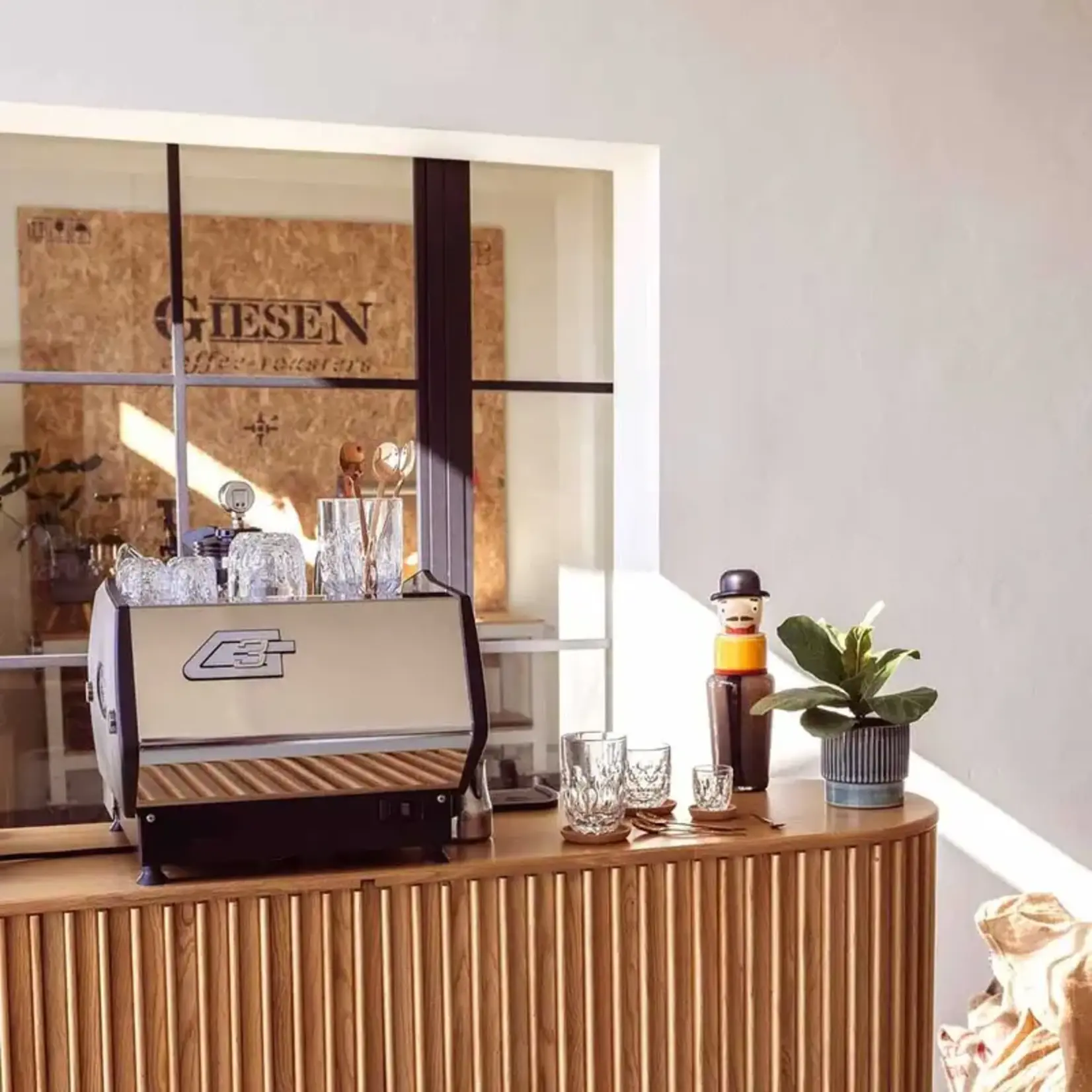 Leonardo Loving Glass Leonardo Gocce koker met 3 verschillende espresso glazen en kurken onderzetters Leonardo 055190