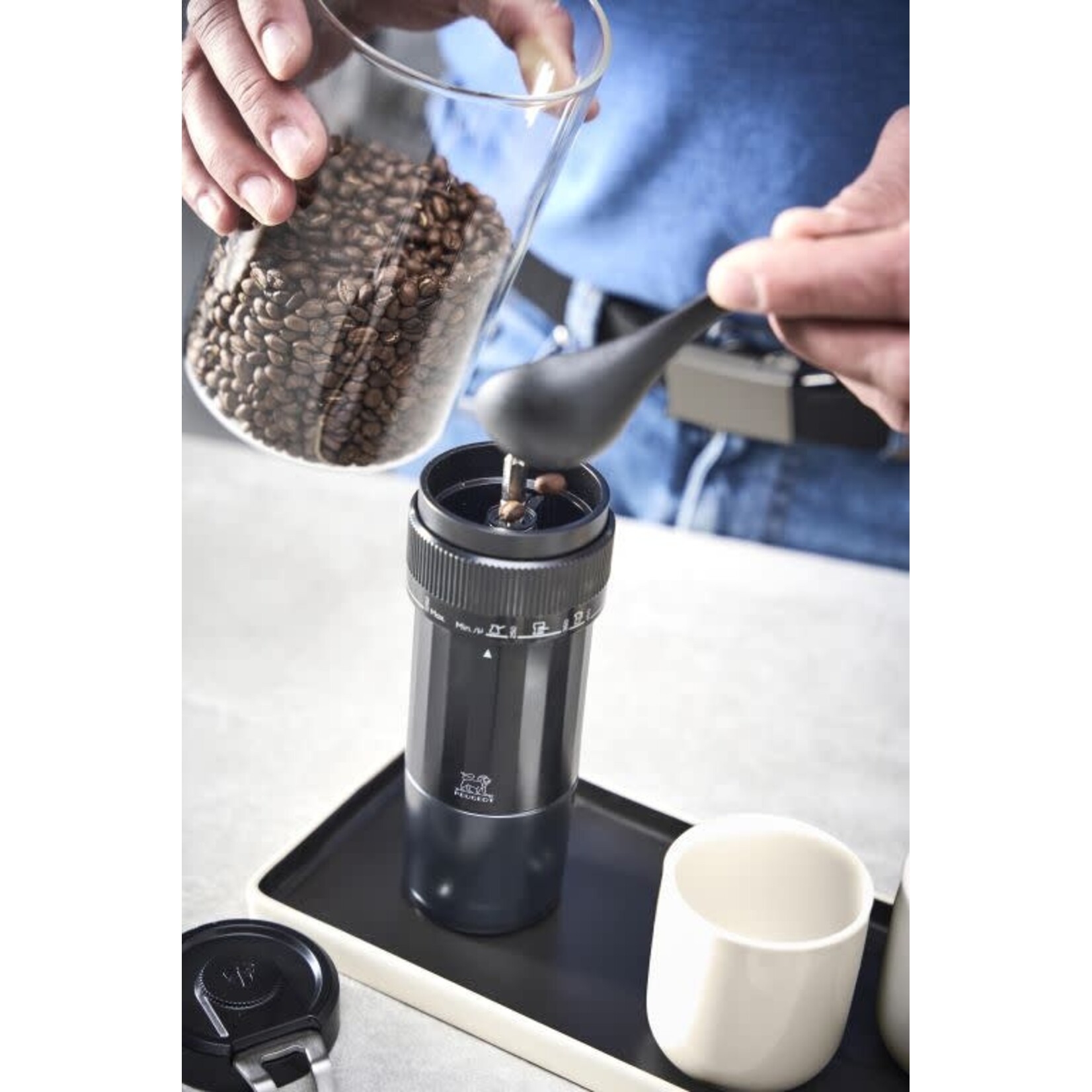 Peugeot Peugeot Presto handmatige koffiemolen met symbolen die maalgraad aangeven Peugeot 42439