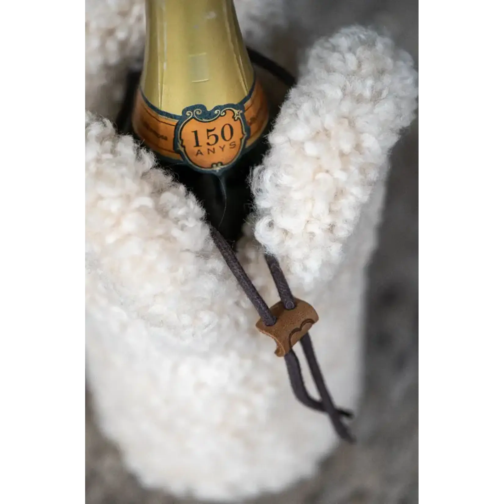 Kywie, keep it cool with wool Kywie Champagne koeler Kywie  Champagne Cooler Natural reverse Curly Kywie Curl1