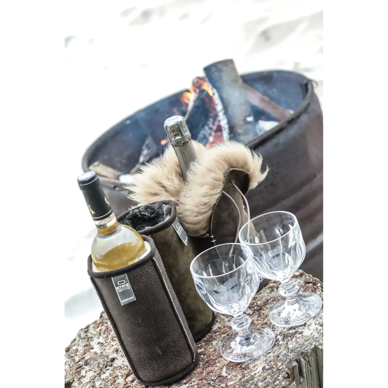 Kywie, keep it cool with wool Wijn koeler Kywie Wine Cooler wijnkoeler Brown Leather Kywie W04KL