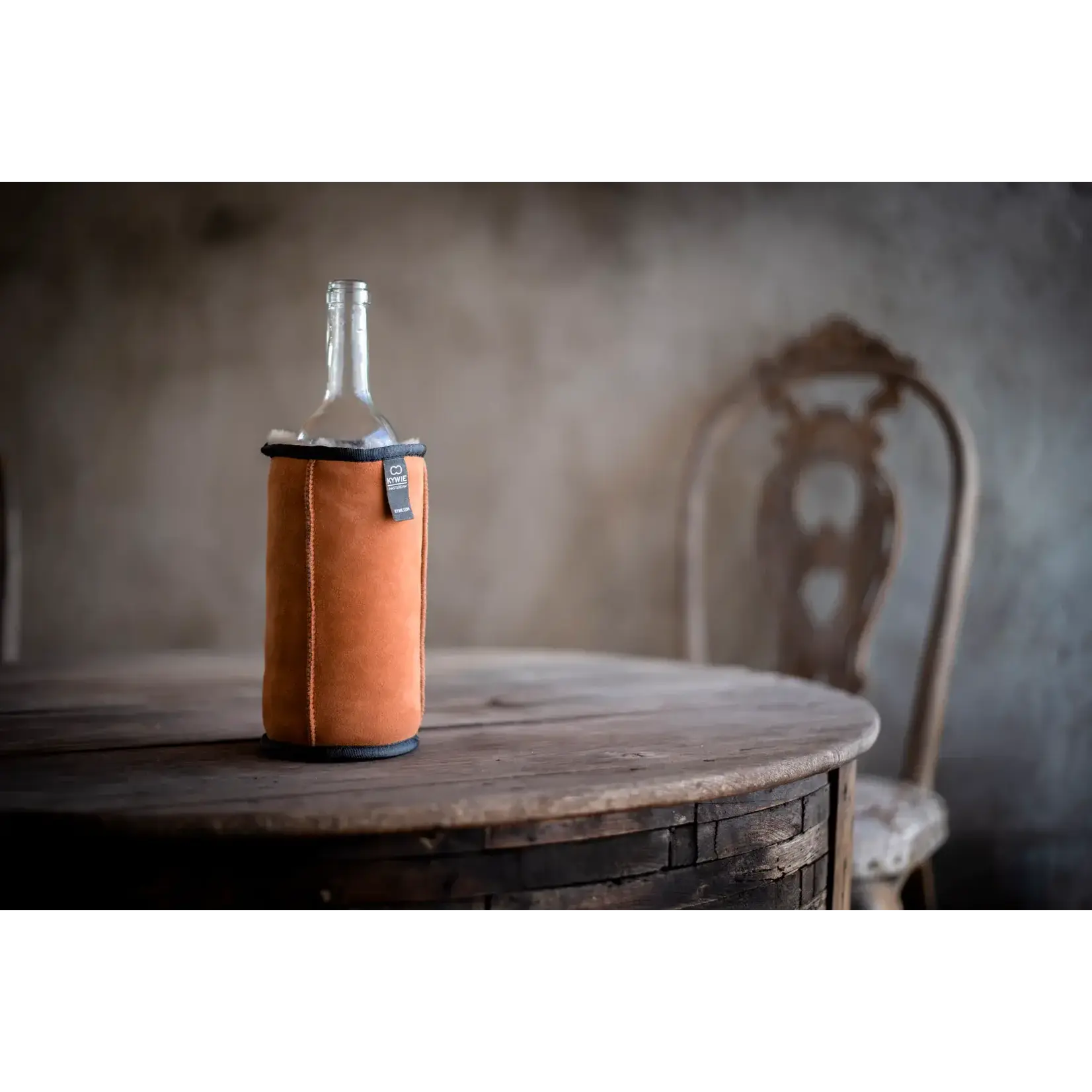 Kywie, keep it cool with wool Wijn koeler Kywie Wine Cooler wijnkoeler Orange Suede oranje Kywie W22su