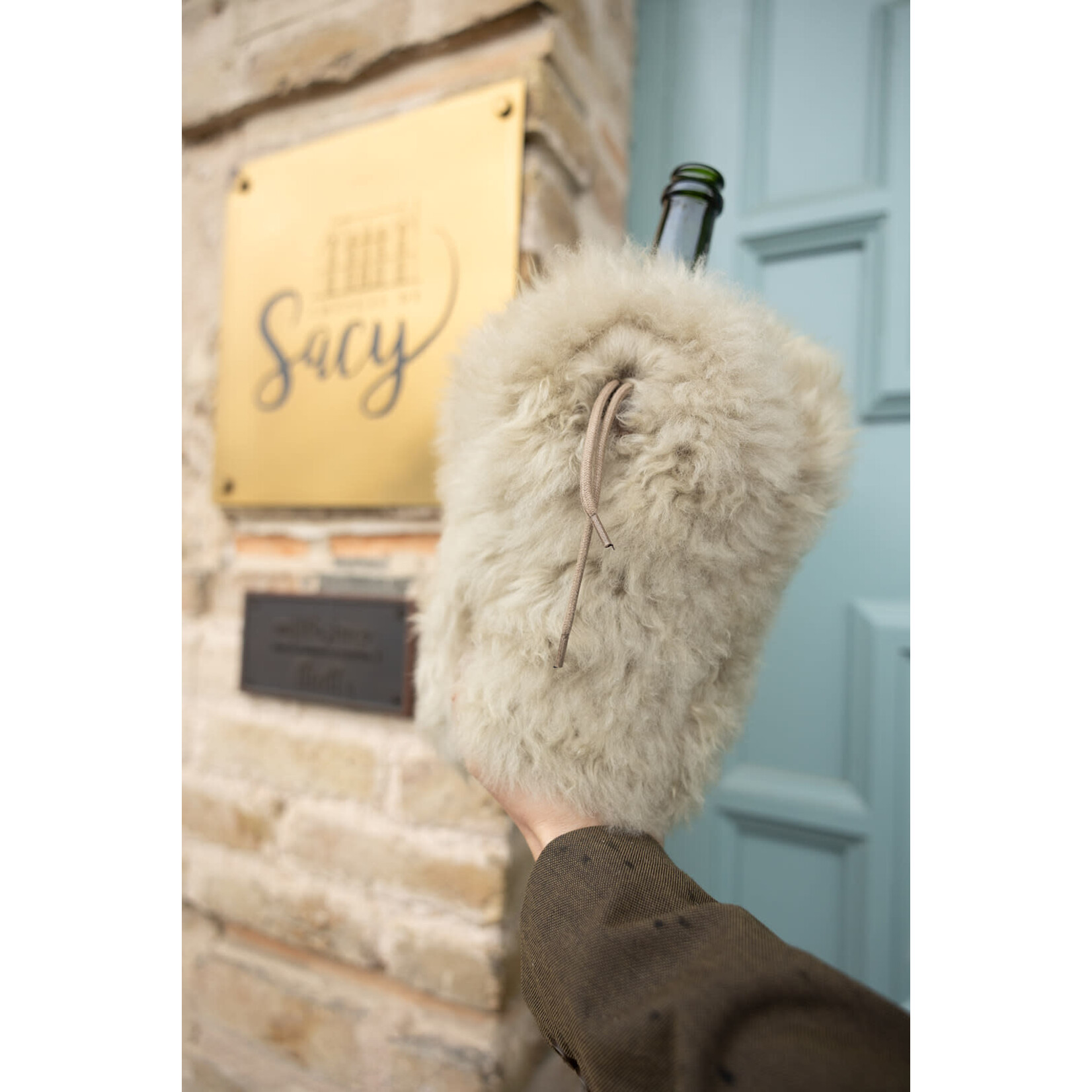 Kywie, keep it cool with wool Kywie Champagne Cooler Fluffy Camel Kywie keep it cool with wool  CFluff01