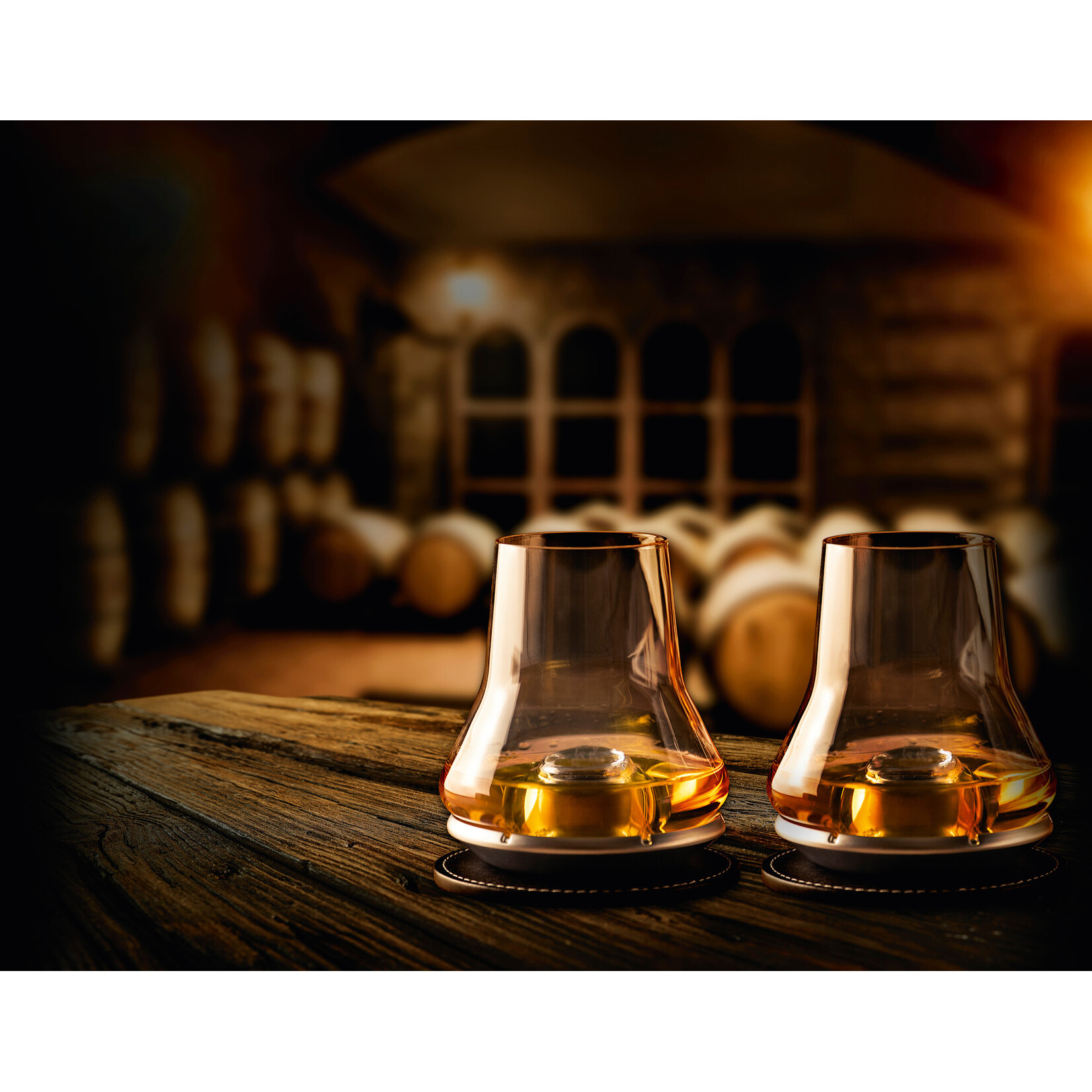 Peugeot 266196 Peugeot Atmosphere Wiskey set-2  whiskey glazen metalen koelvoeten en onderzetters Peugeot 266196