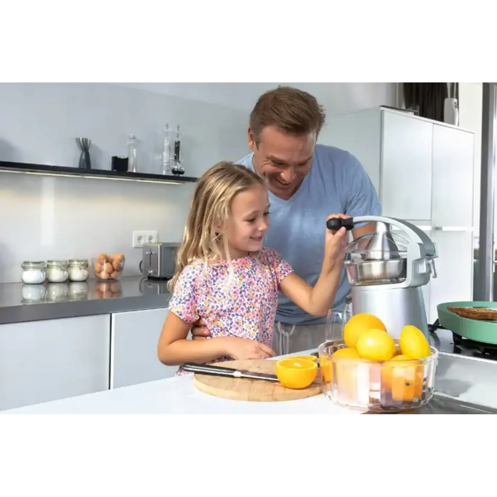 SOLIS Zwitsers sinds 1908 Solis Citruspers Solis Citrus Press Station Solis type 8454 Solis 92183