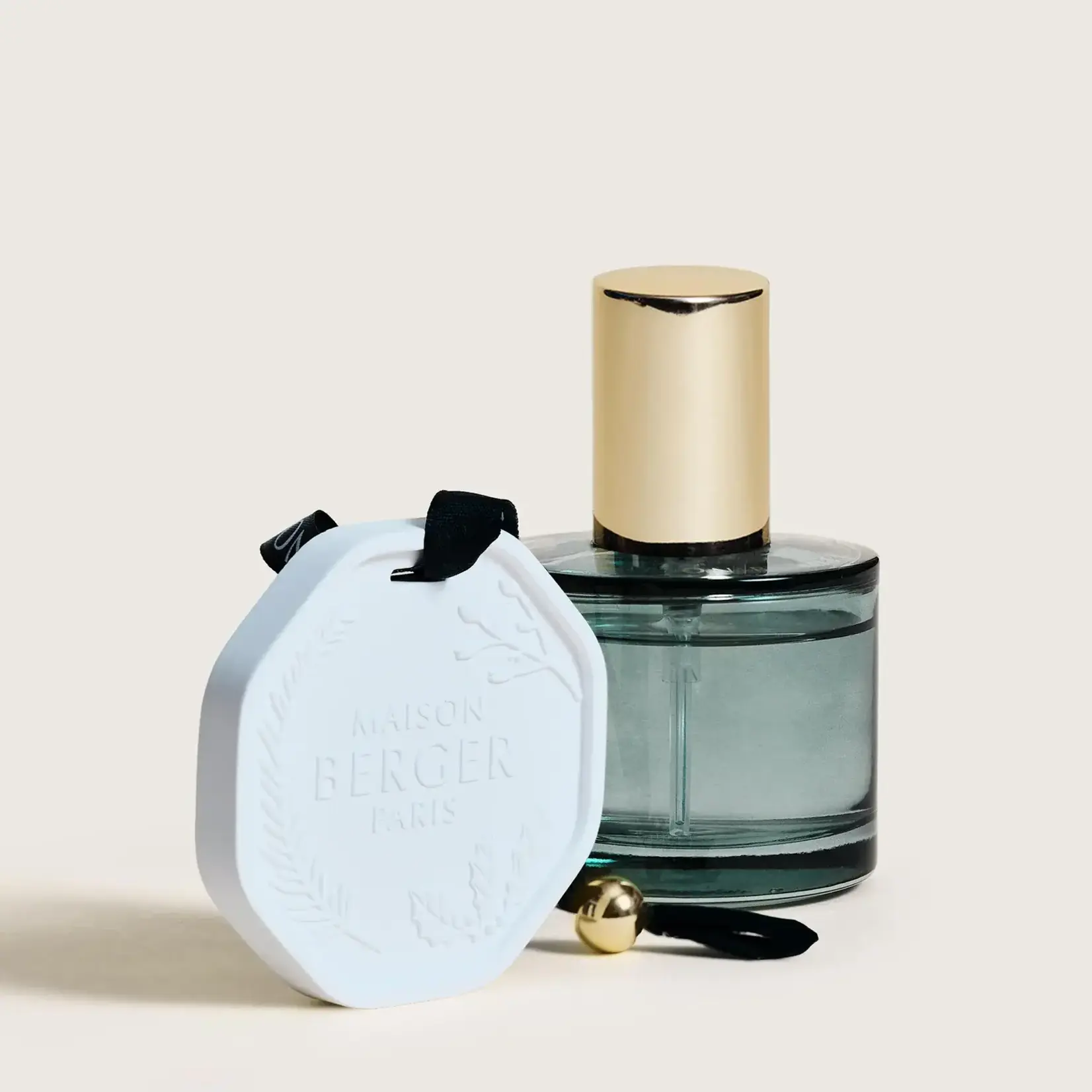 Maison Berger Paris 1898 Maison Berger Giftset Magical Roomspray 50ml + Parfumhanger Poussière d'Ambre Maison Berger 7923